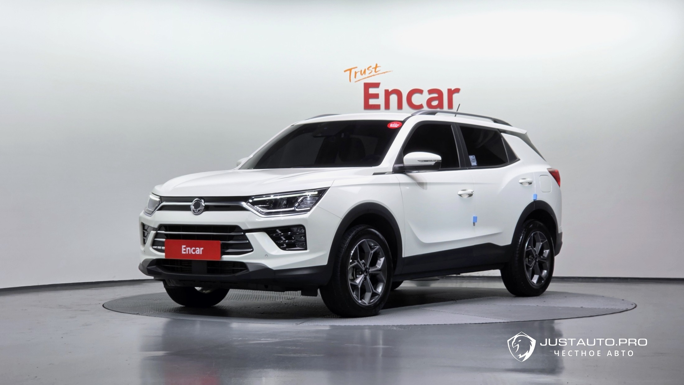 Автомобиль KG_Mobility_Ssangyong KORANDO