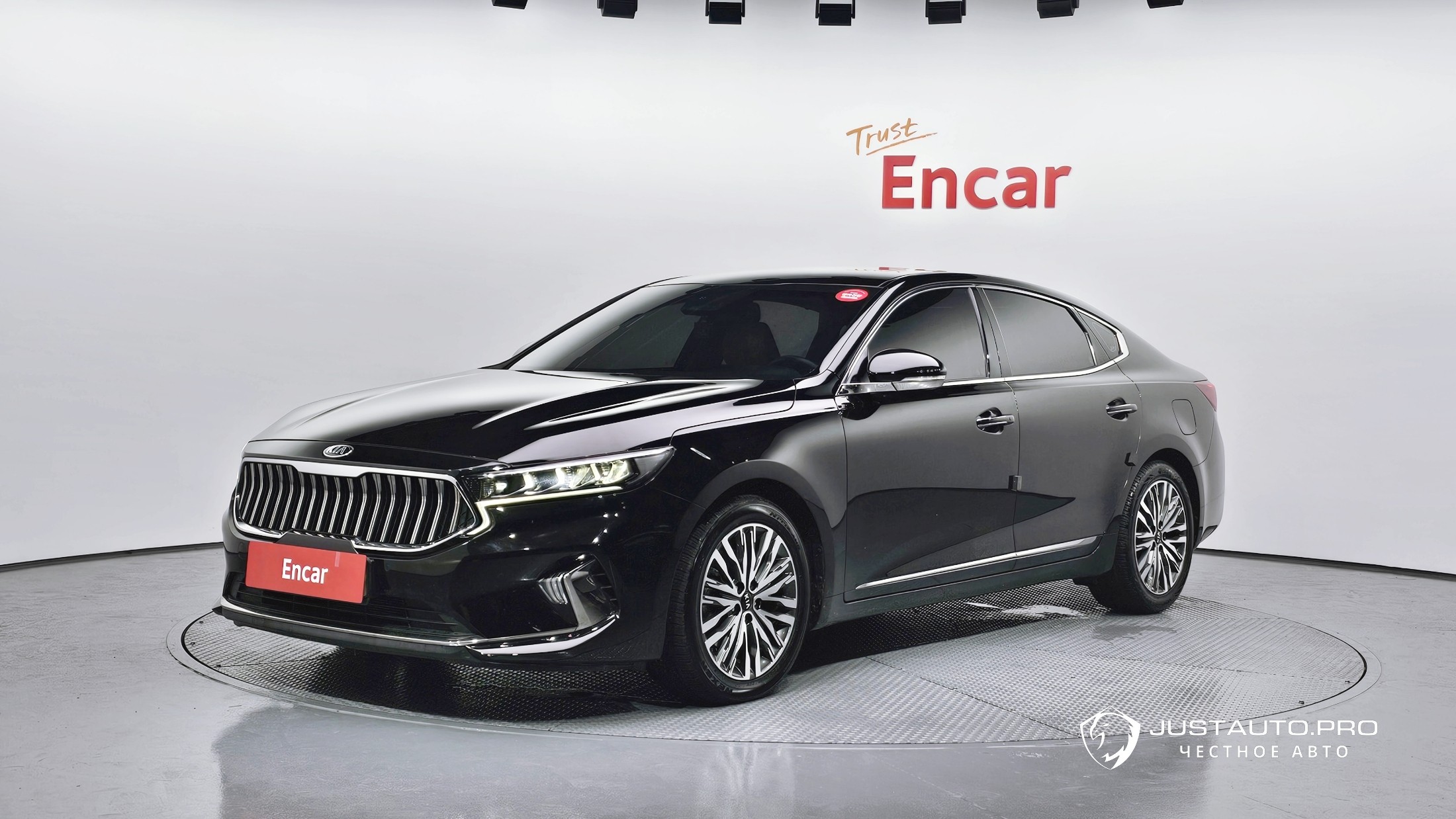 Автомобиль Kia K7