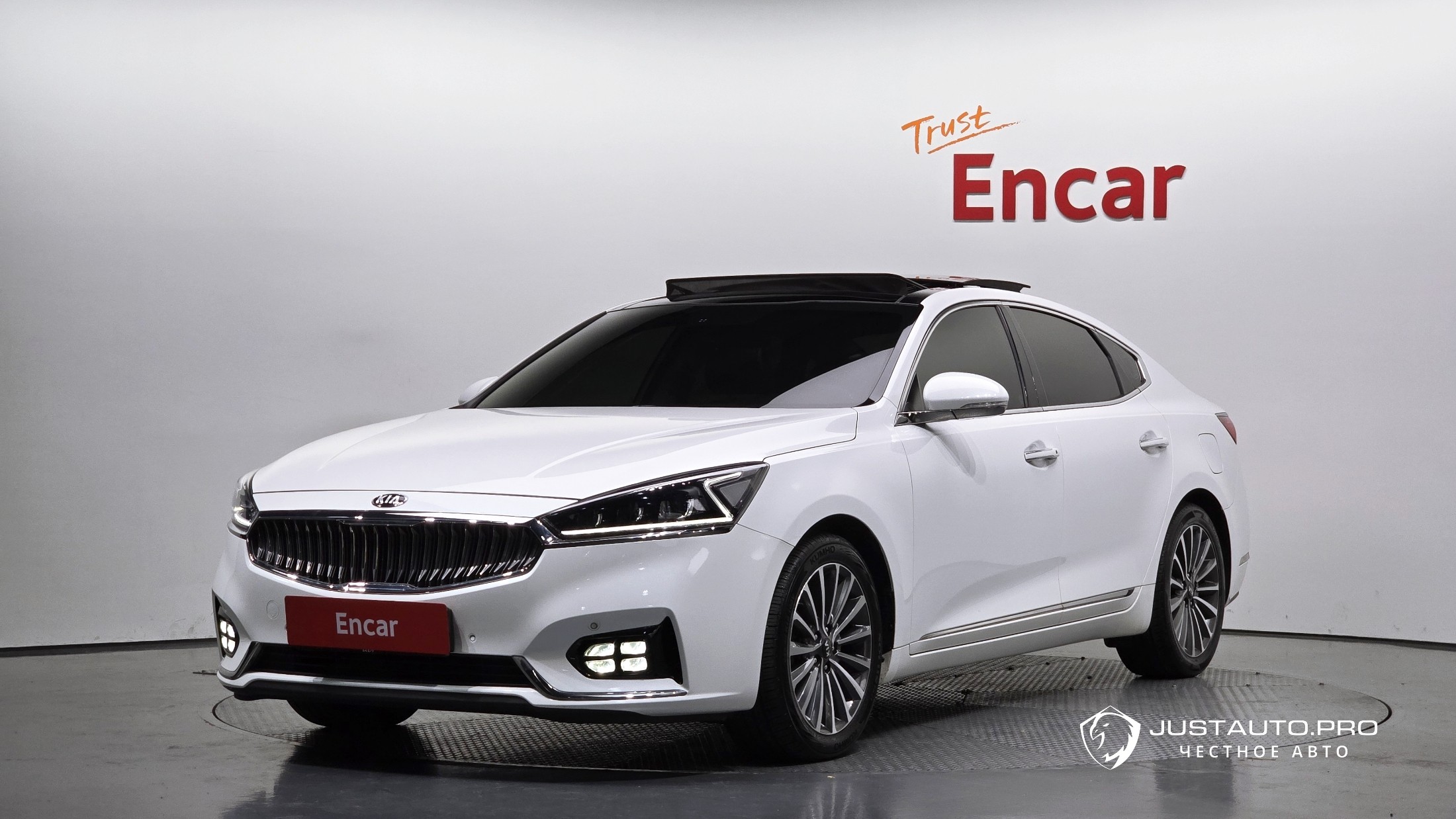 Автомобиль Kia K7