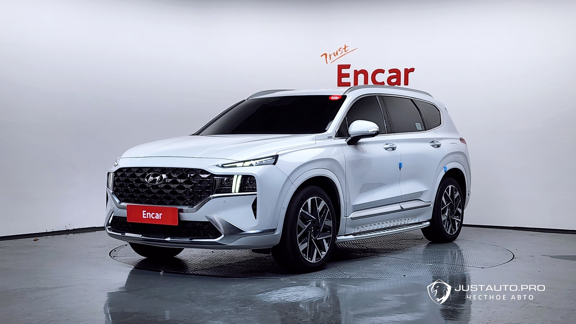 Автомобиль Hyundai Santafe