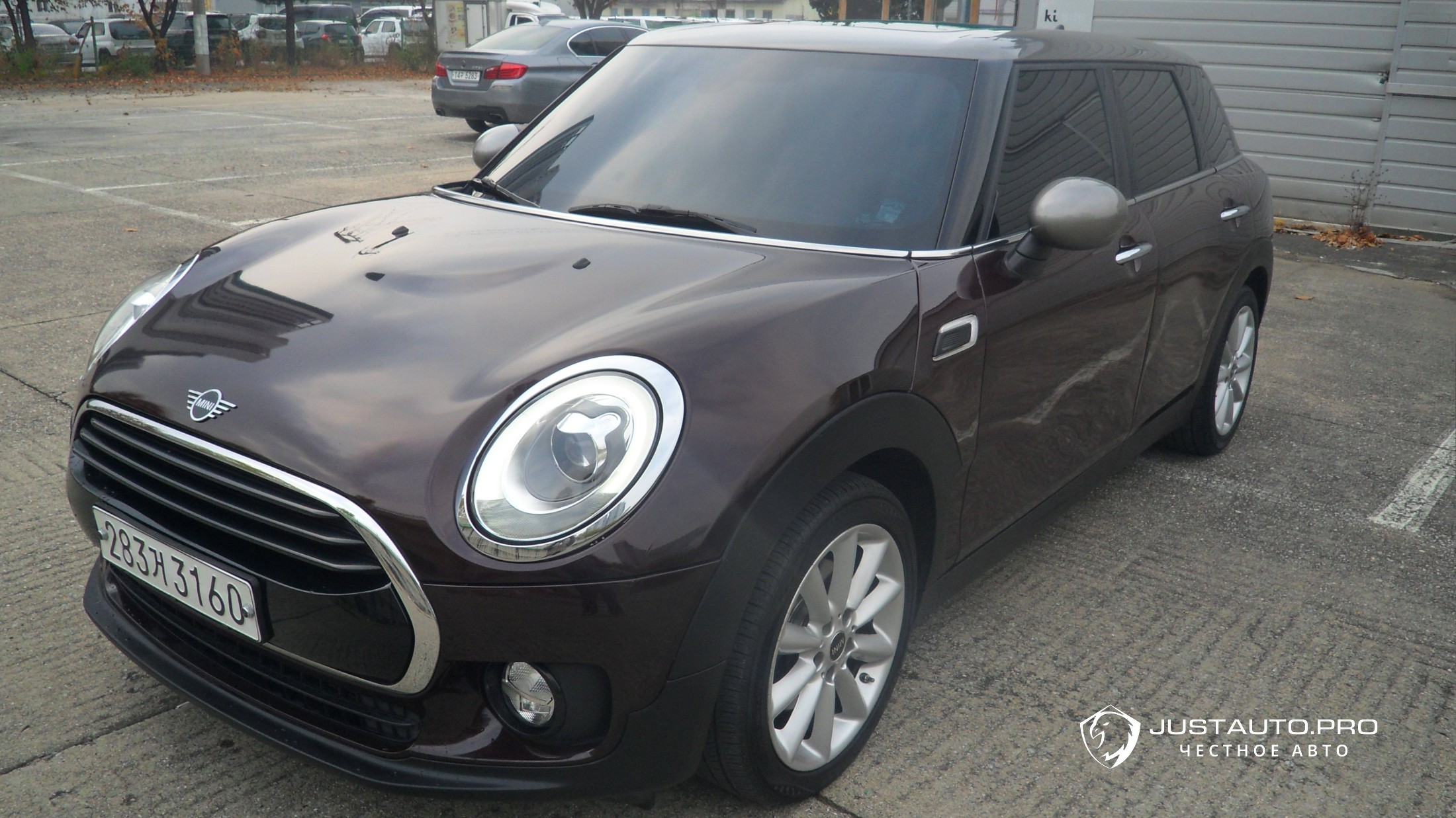 Автомобиль Mini Clubman