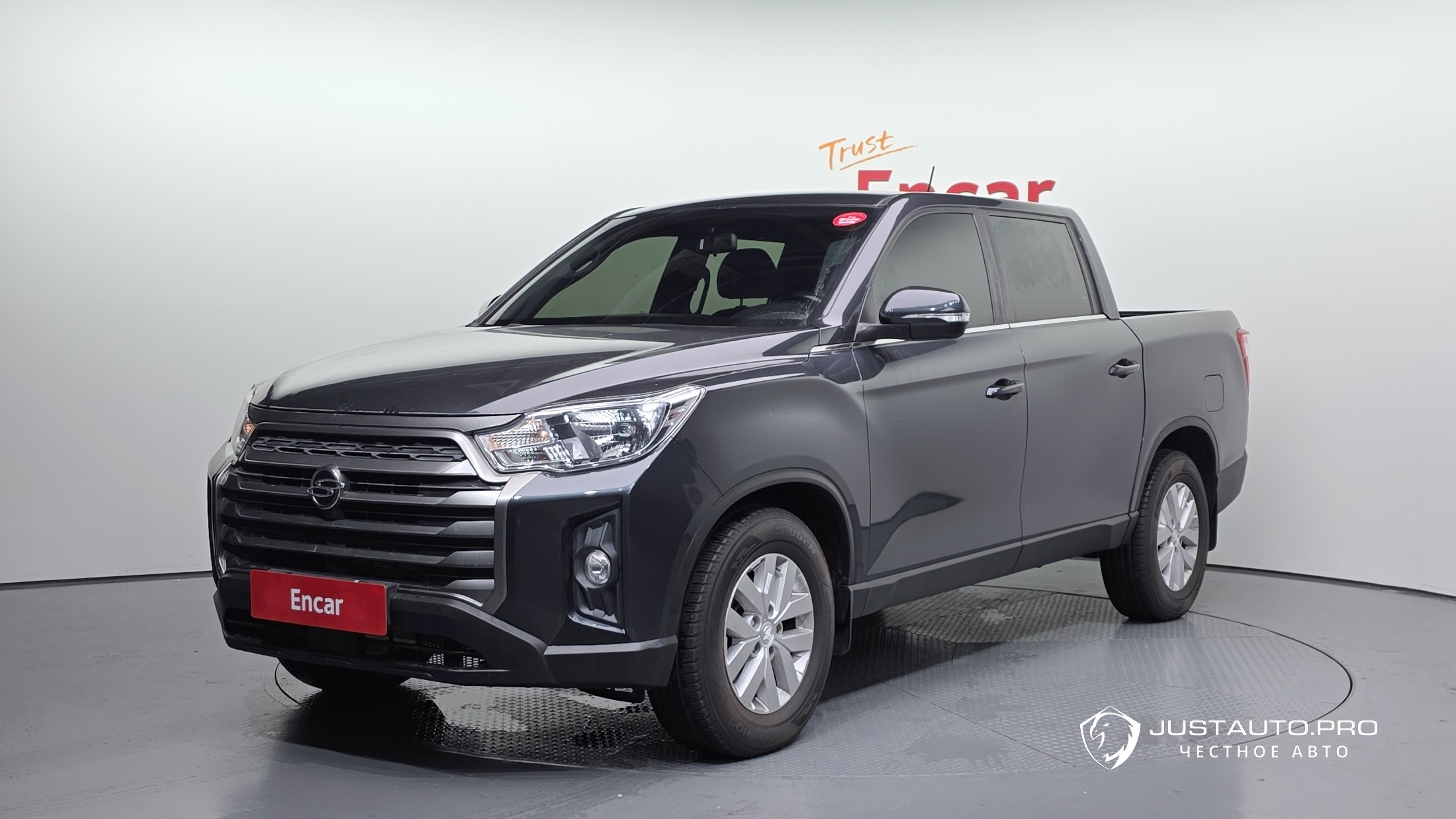 Автомобиль KG_Mobility_Ssangyong Rexton