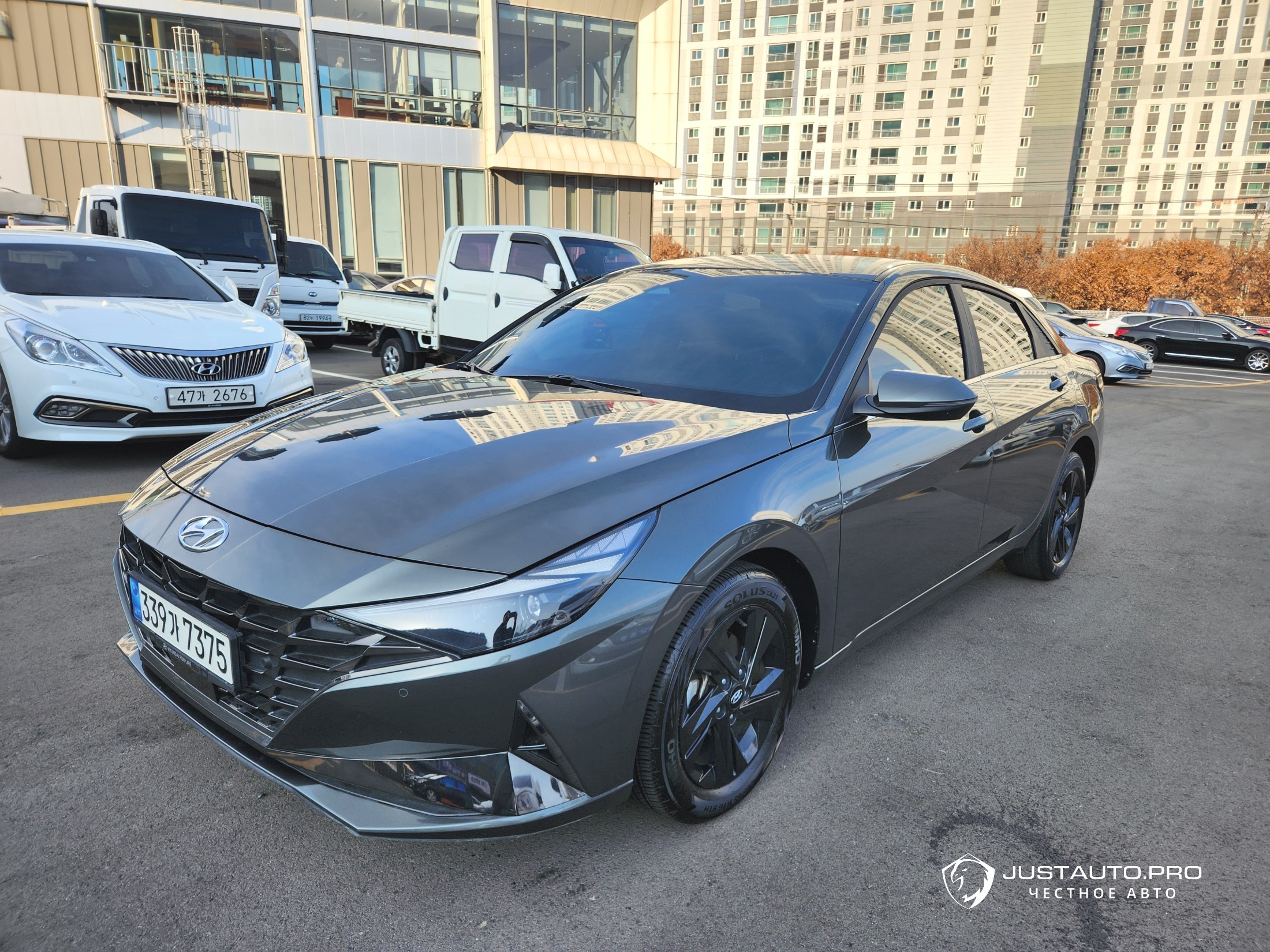 Автомобиль Hyundai AVANTE