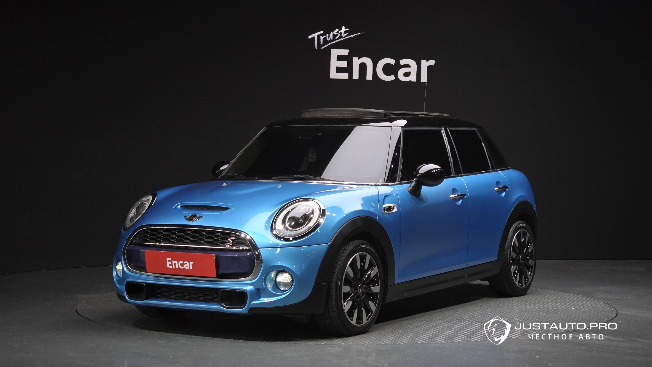 Автомобиль Mini Cooper