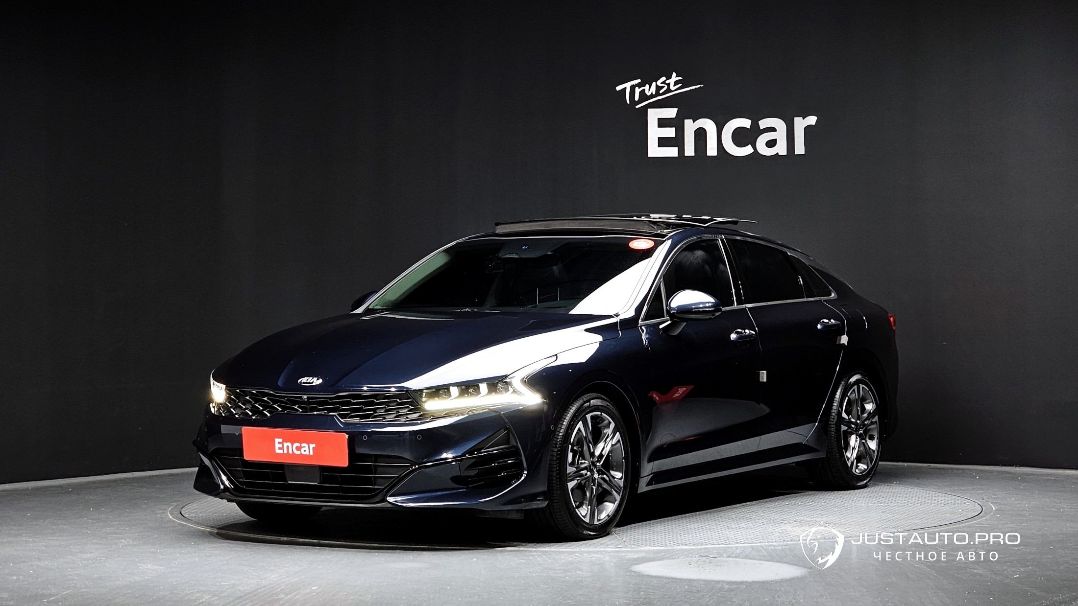 Автомобиль Kia K5