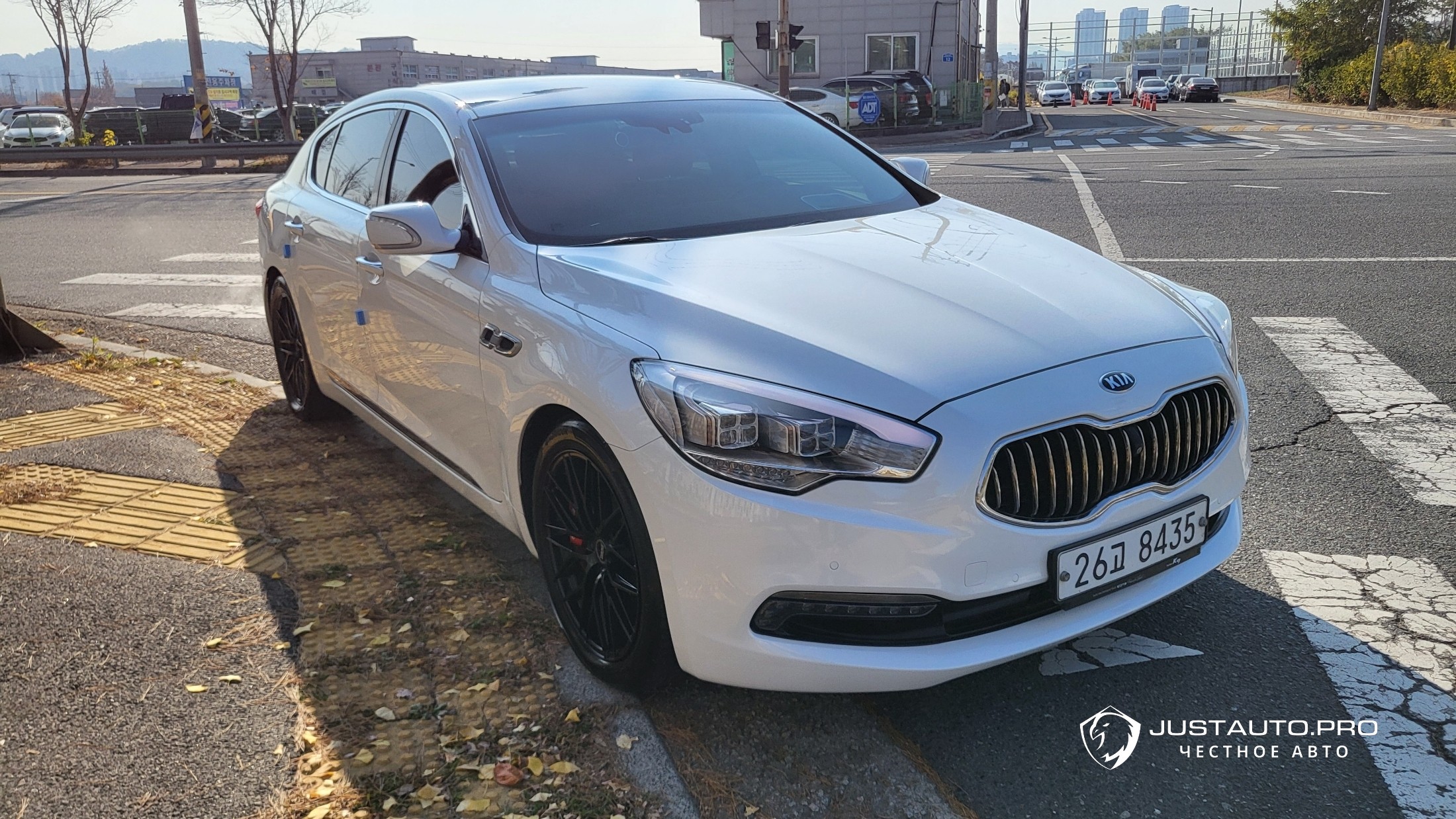 Автомобиль Kia K9