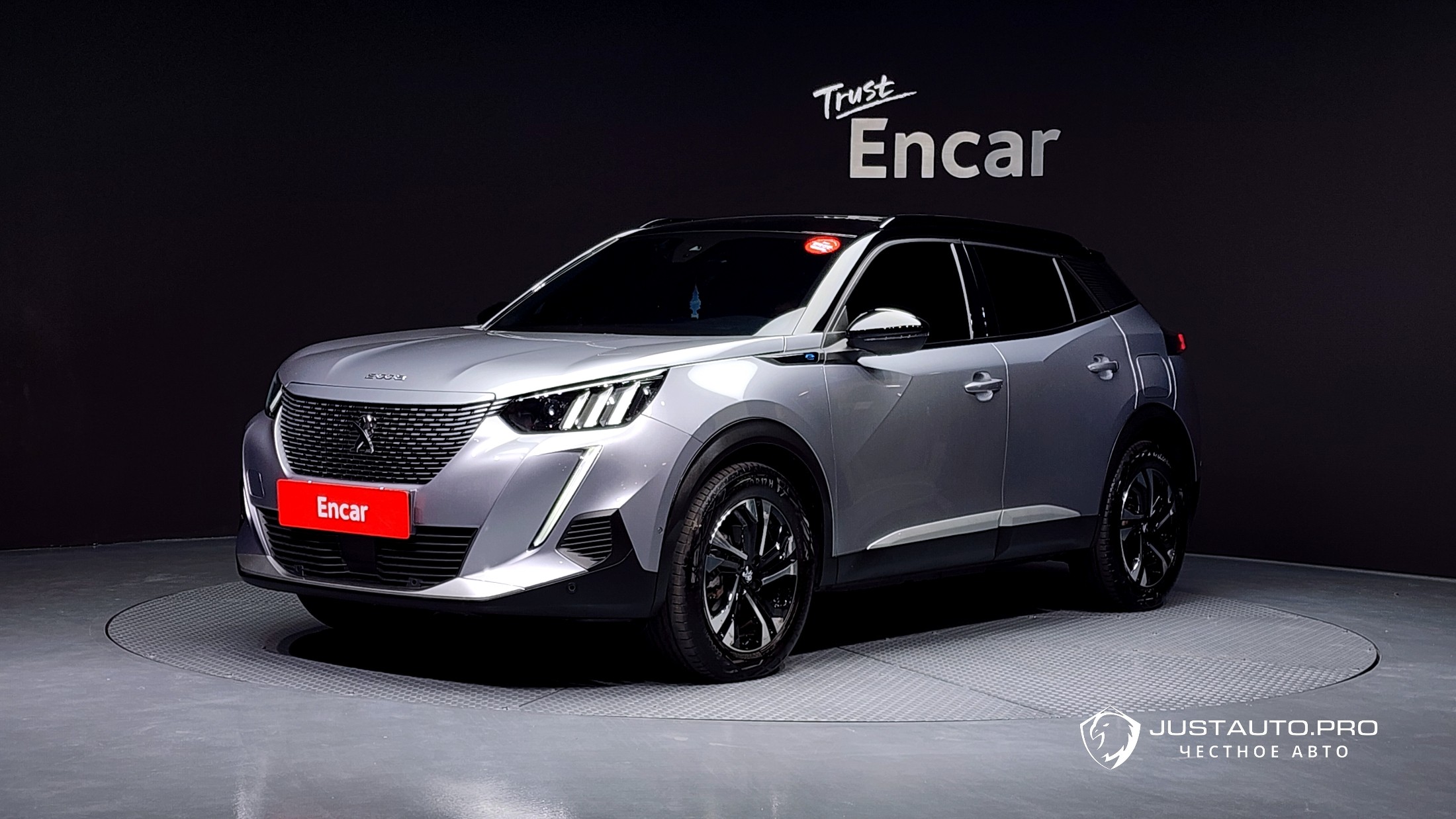 Автомобиль Peugeot 2008