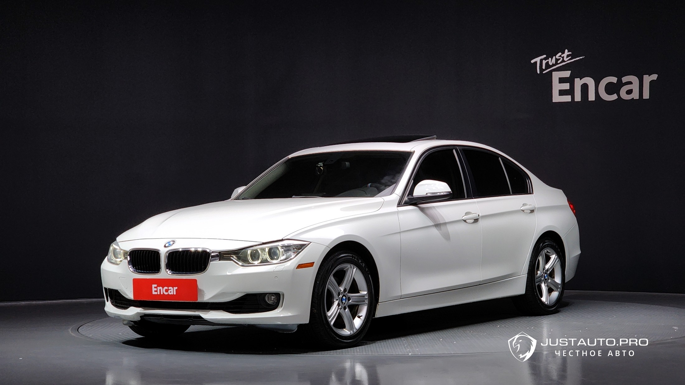 Автомобиль BMW 3-Series