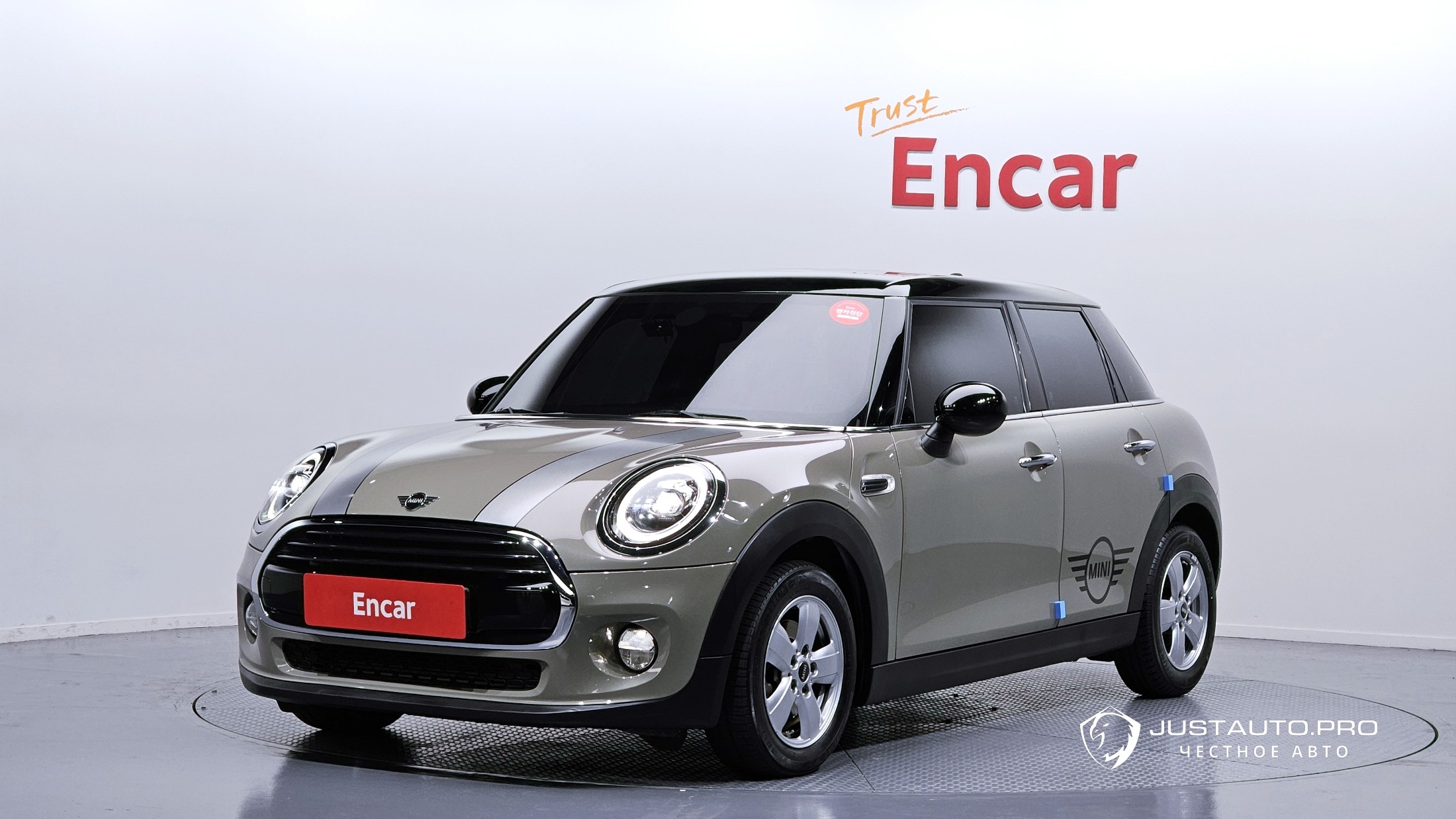 Автомобиль Mini Cooper