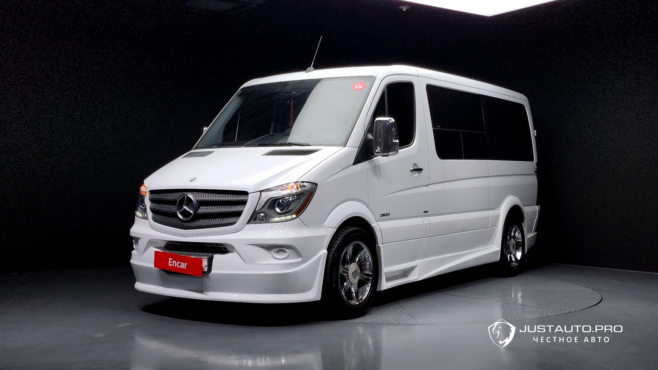 Автомобиль Mercedes-Benz Sprinter