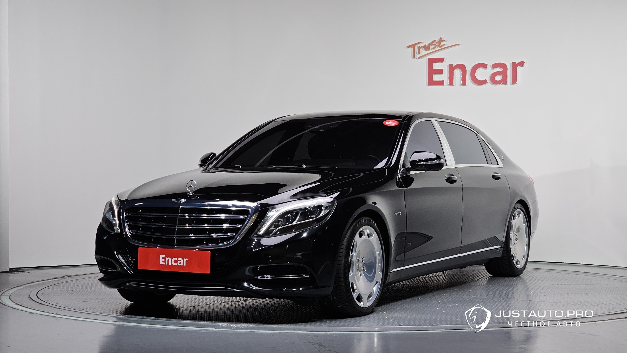 Автомобиль Mercedes-Benz S-Class