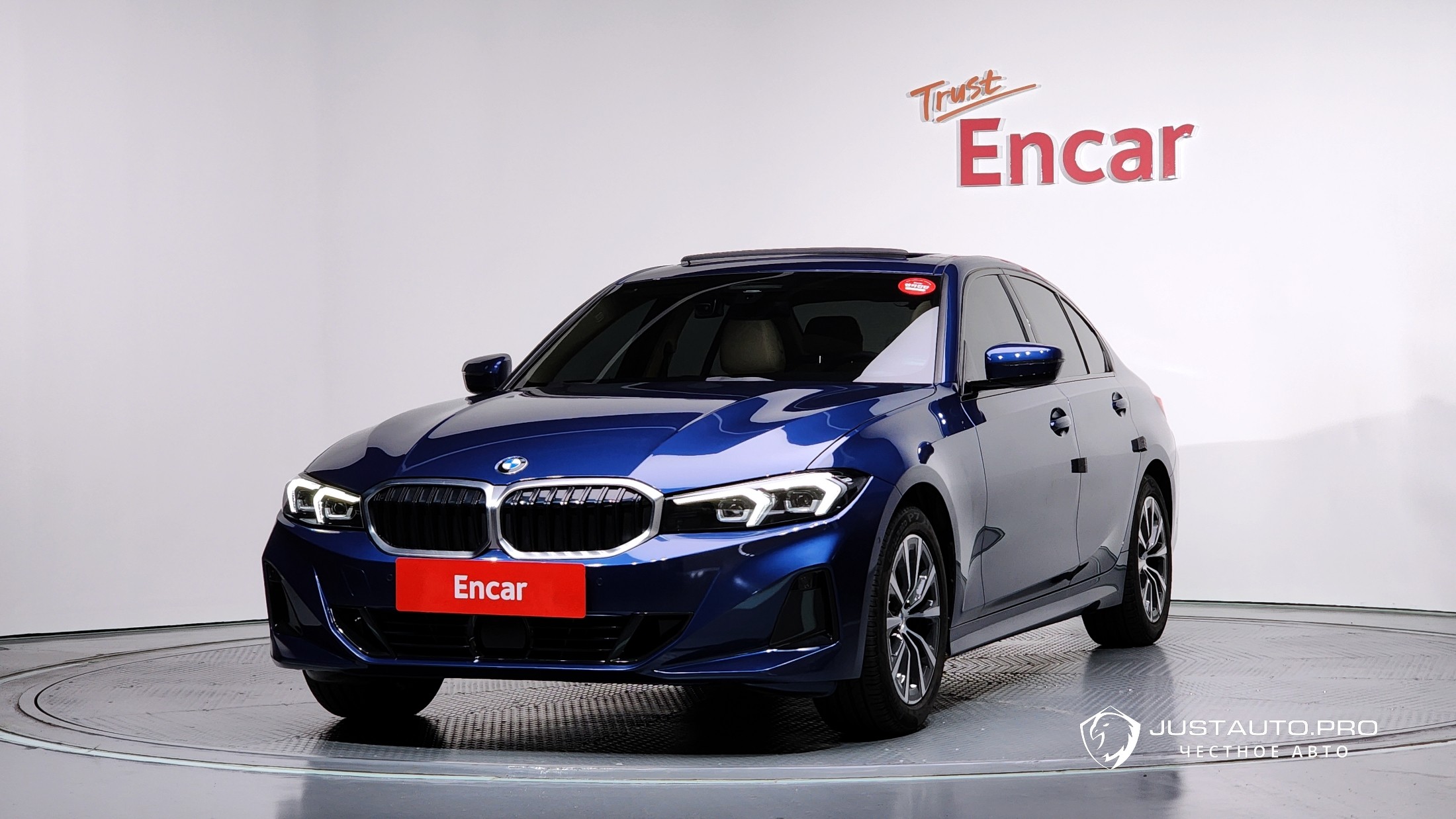 Автомобиль BMW 3-Series