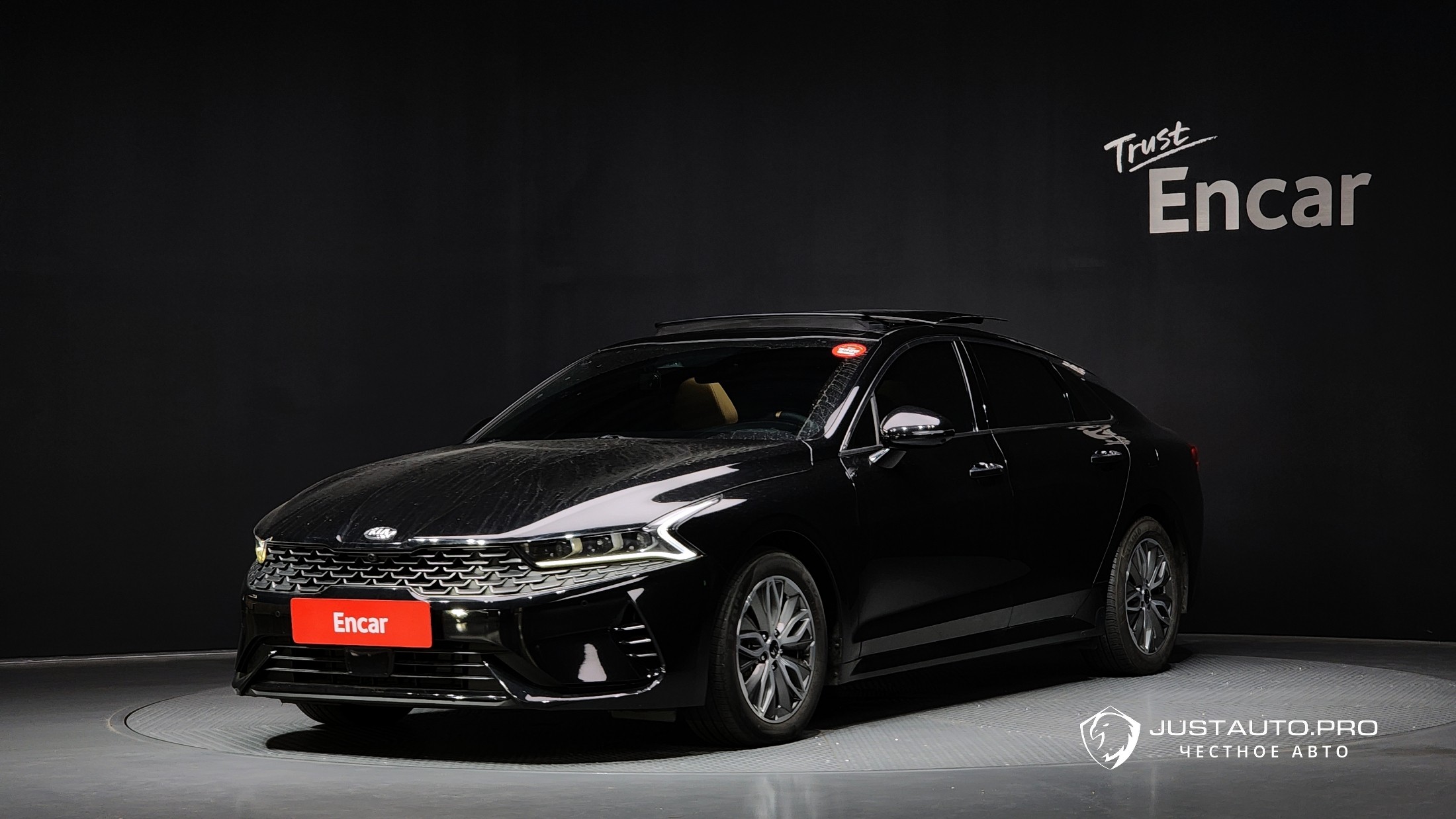 Автомобиль Kia K5