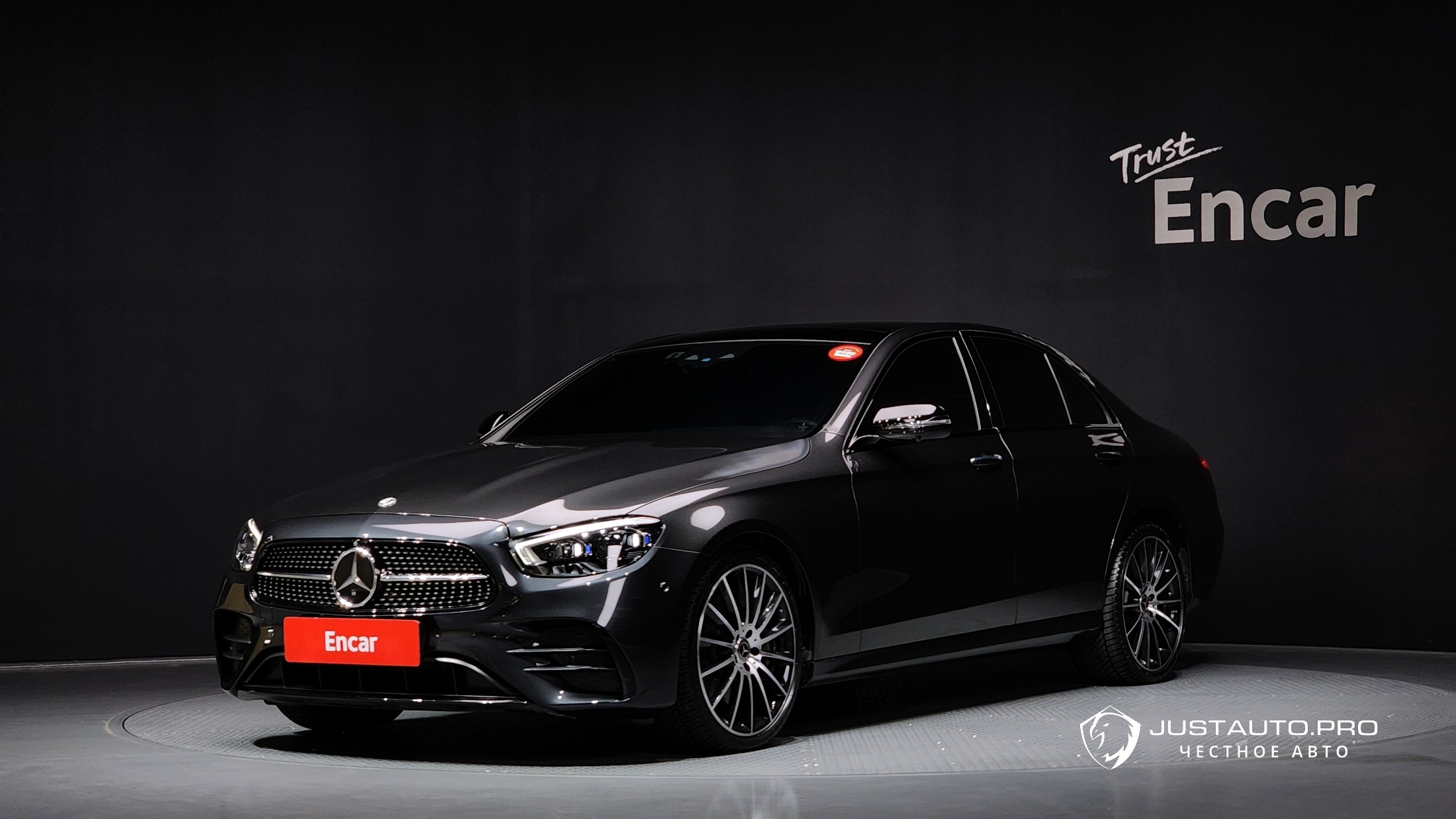 Автомобиль Mercedes-Benz E-Class