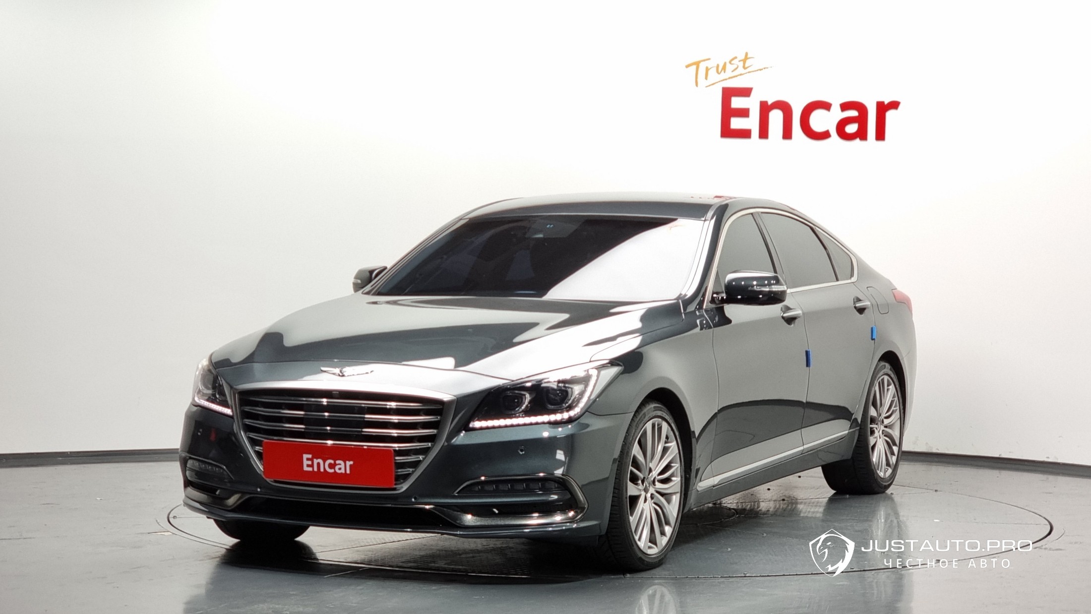 Автомобиль Genesis G80