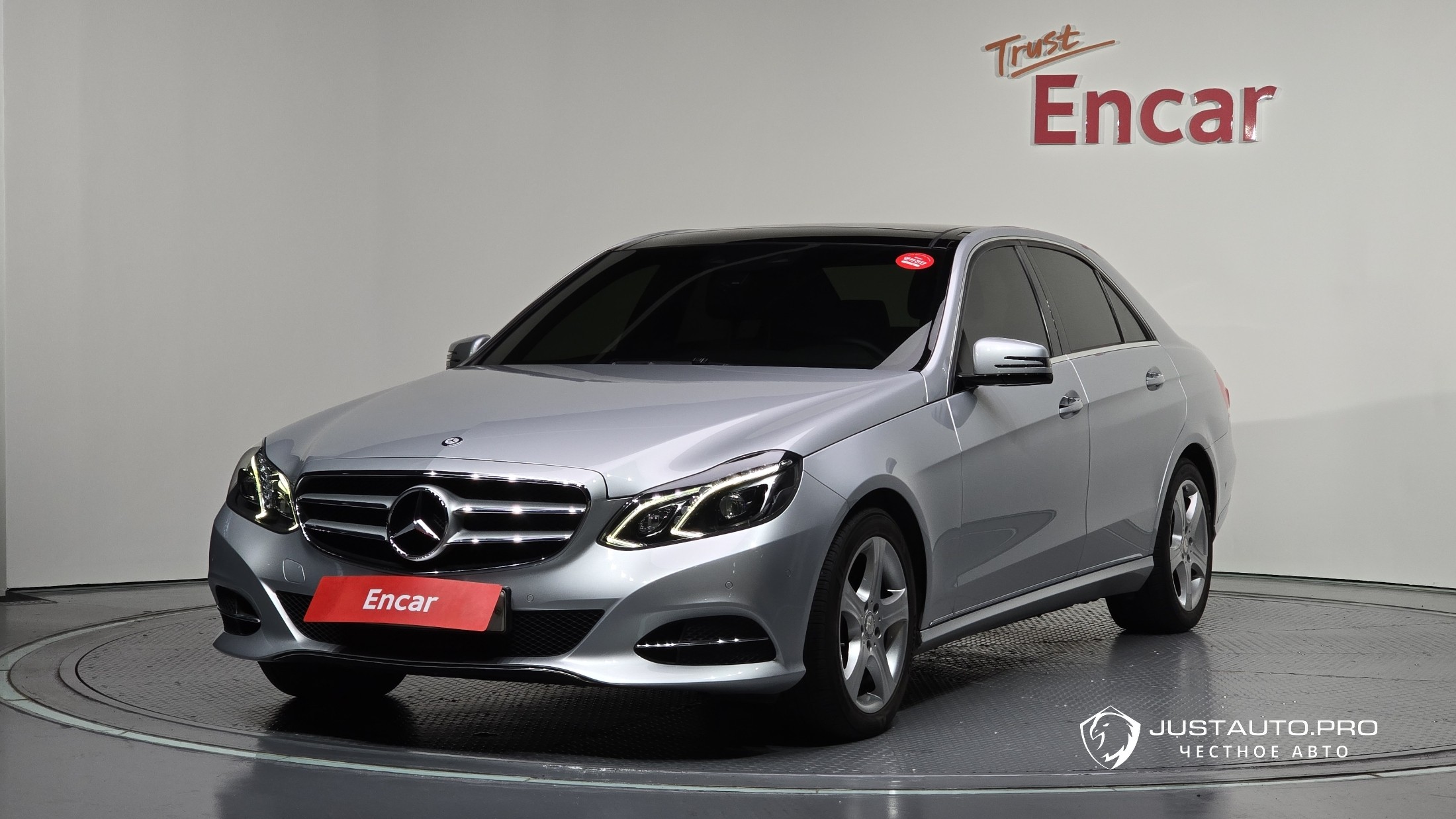 Автомобиль Mercedes-Benz E-Class