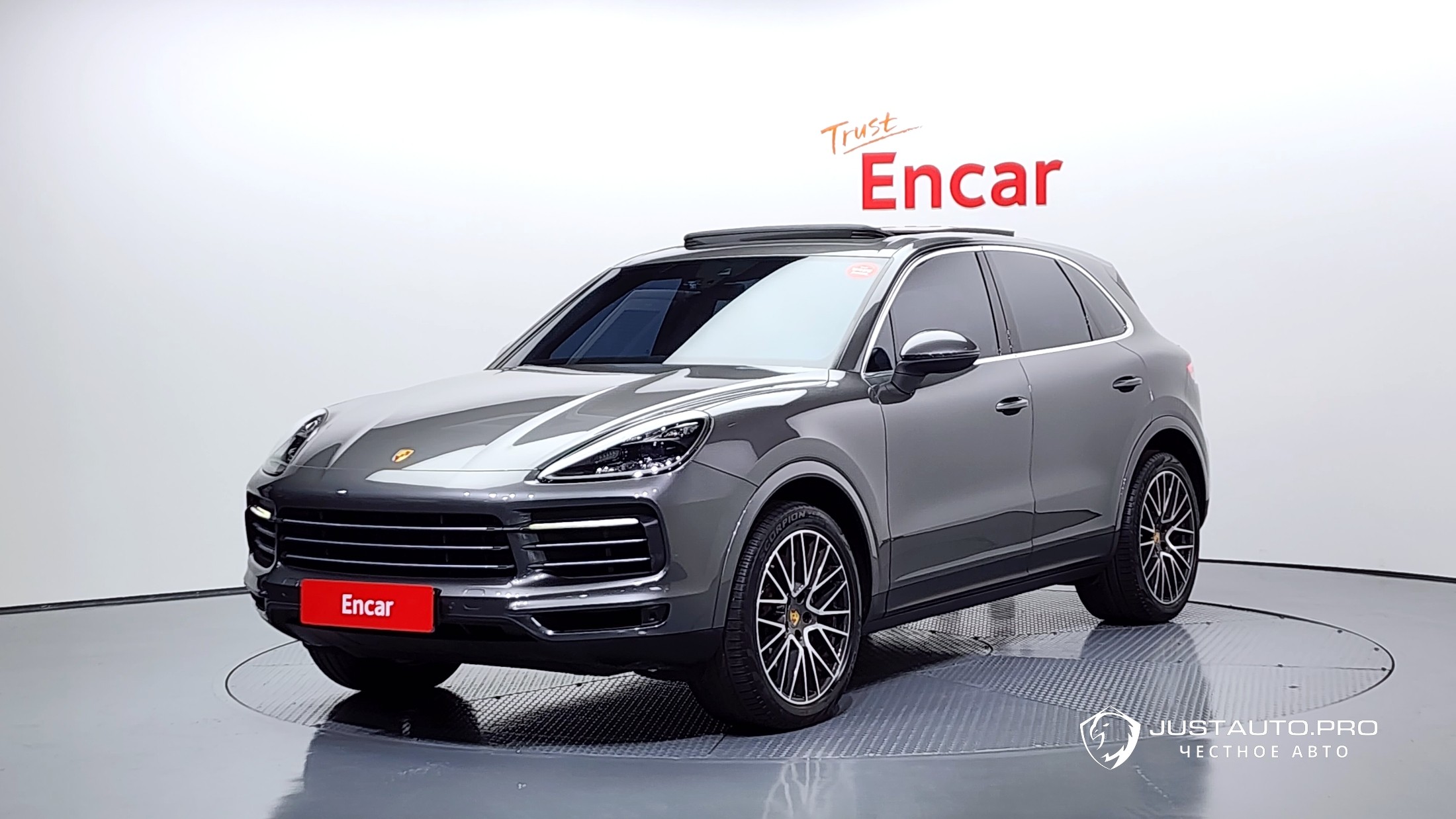 Автомобиль Porsche Cayenne