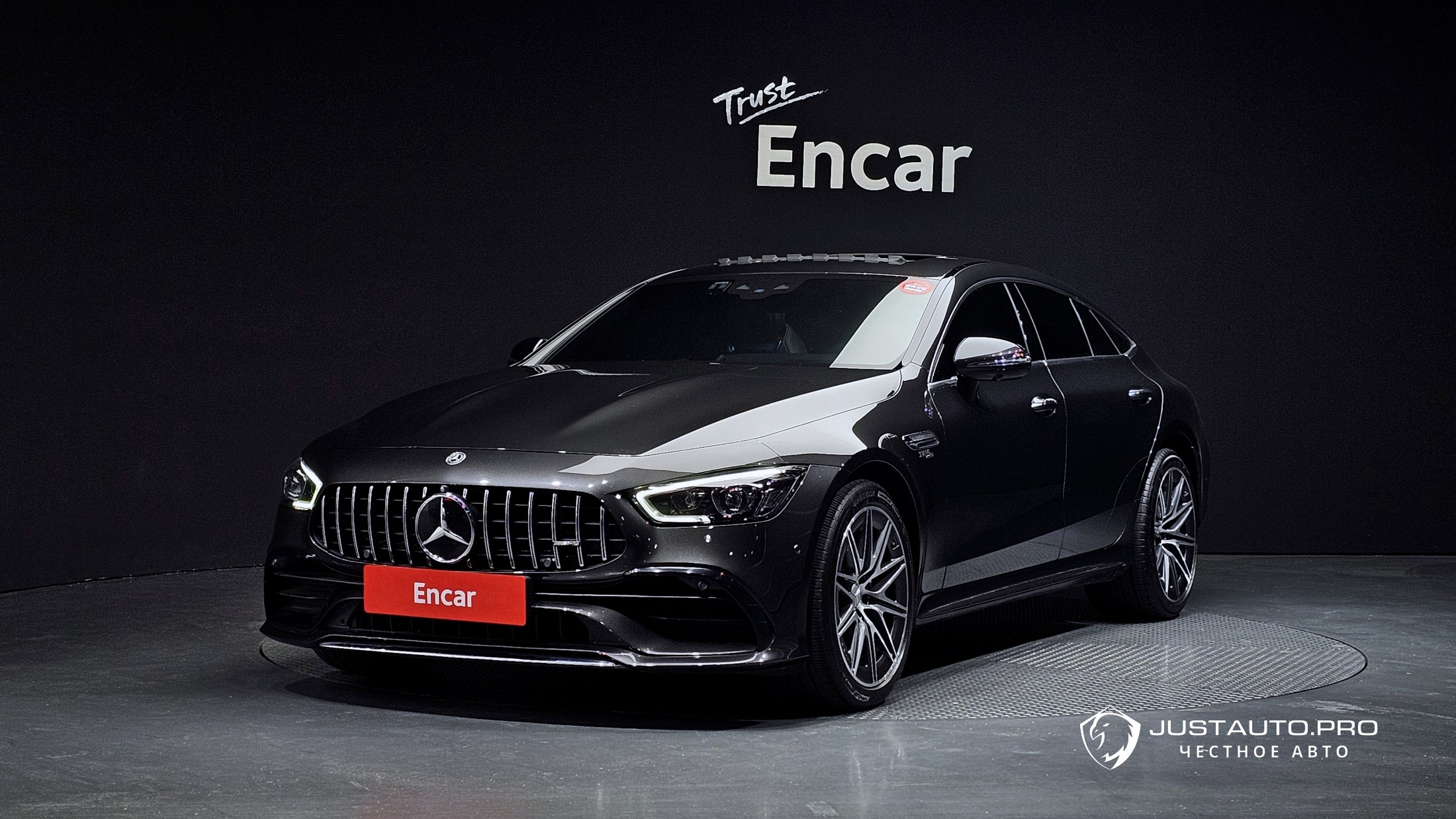 Автомобиль Mercedes-Benz AMG GT