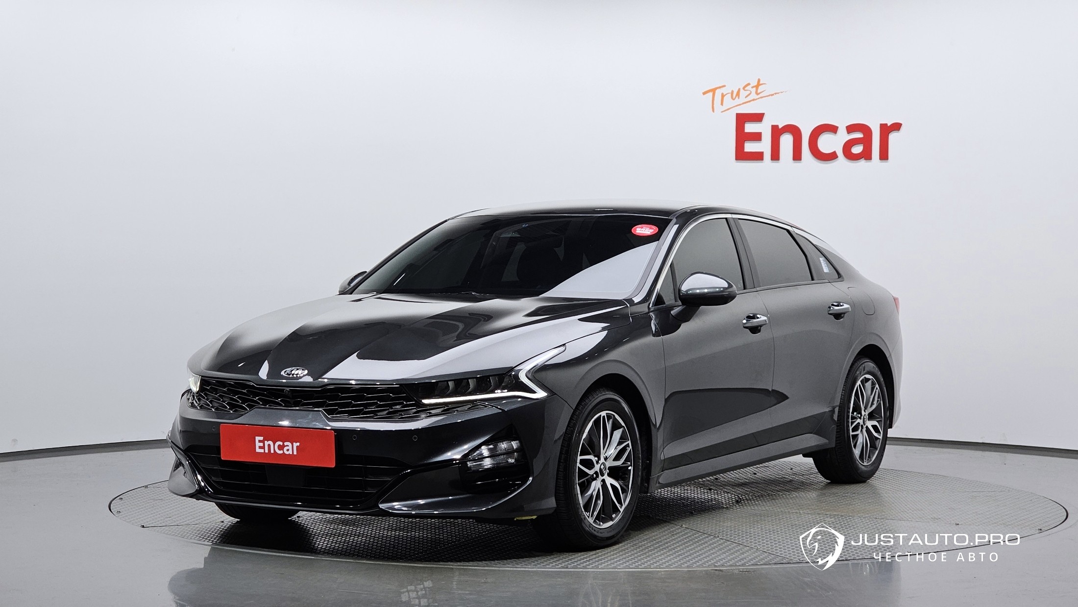 Автомобиль Kia K5