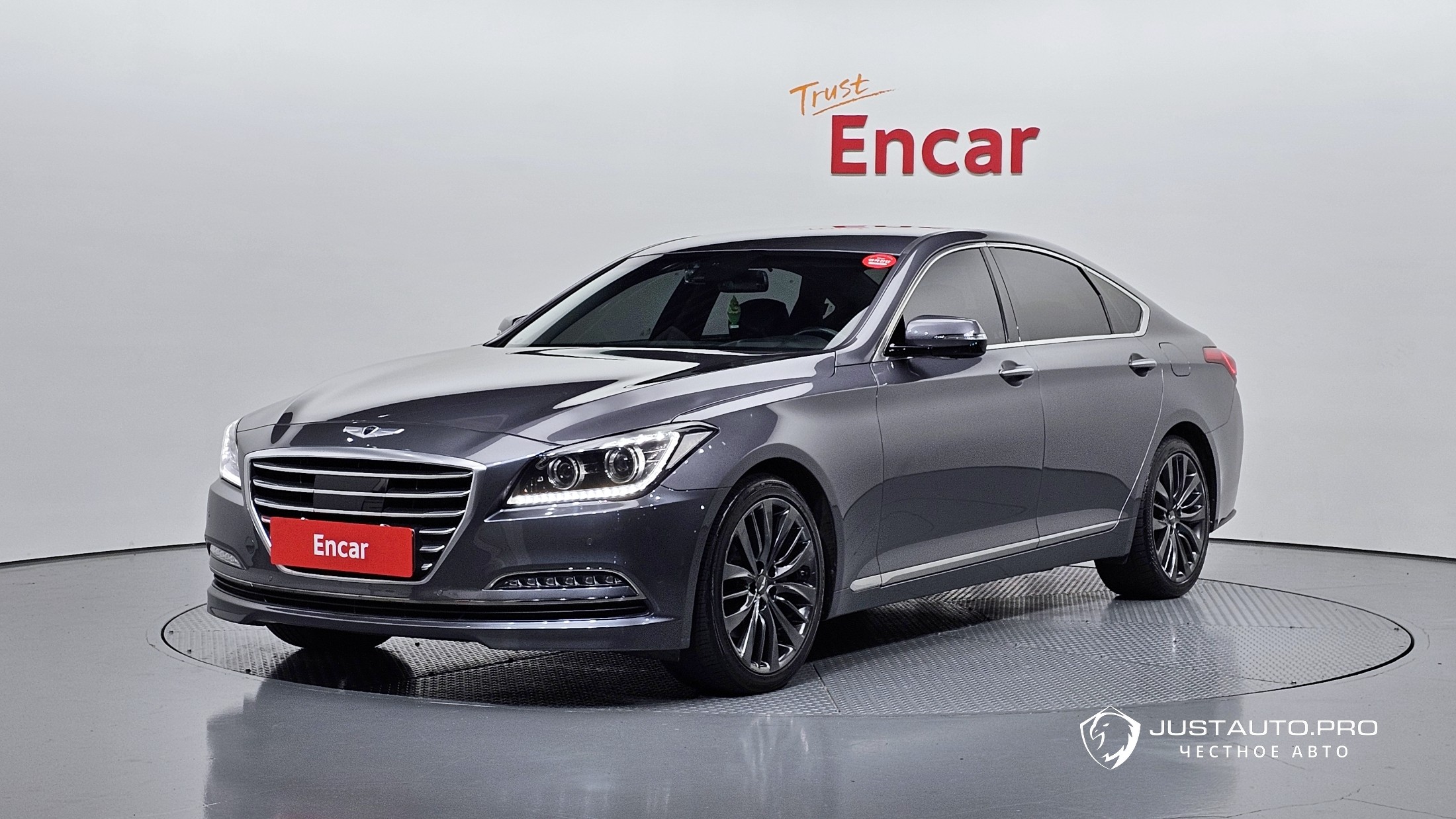 Автомобиль Hyundai Genesis