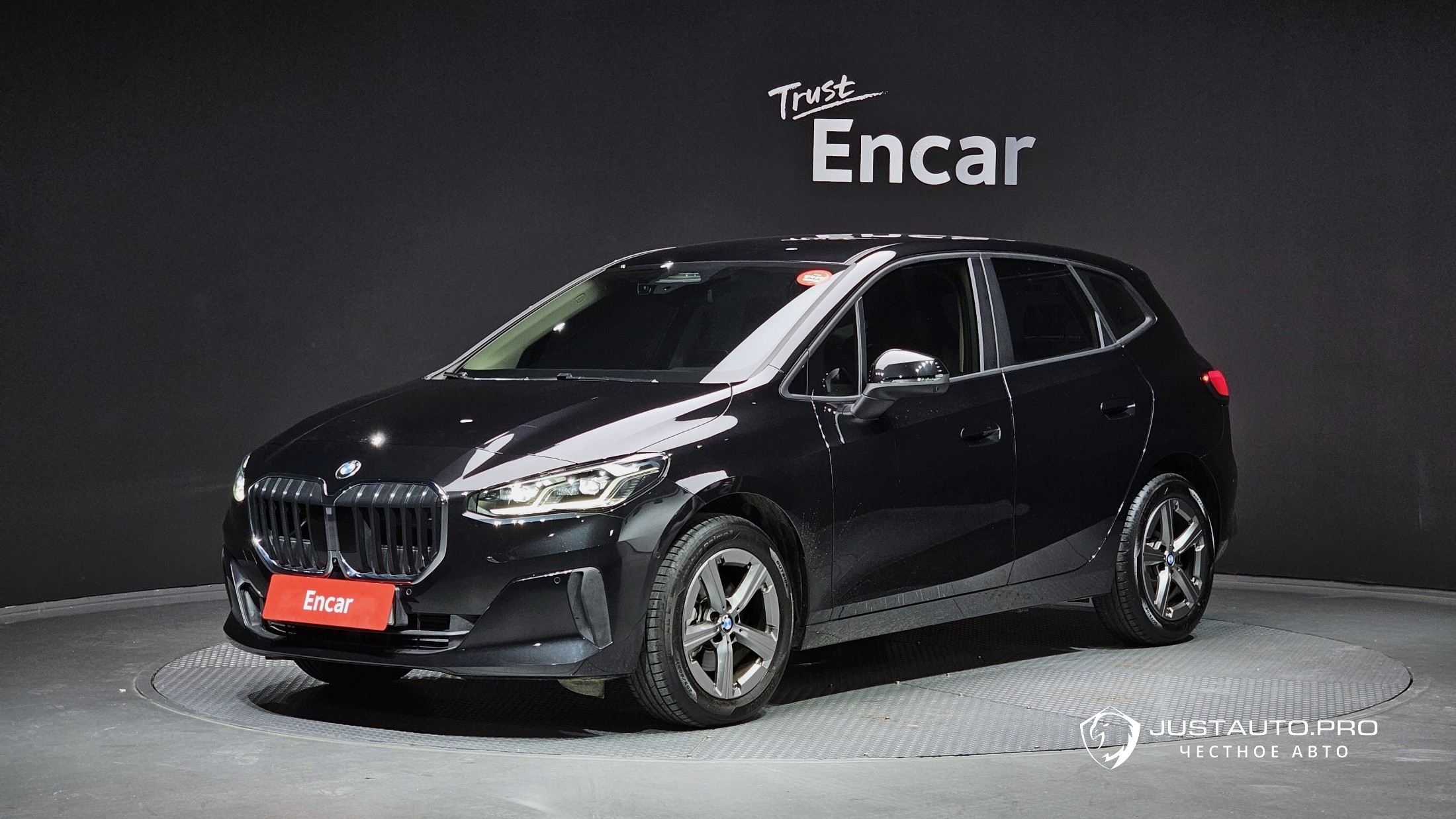 Автомобиль BMW 2-Series