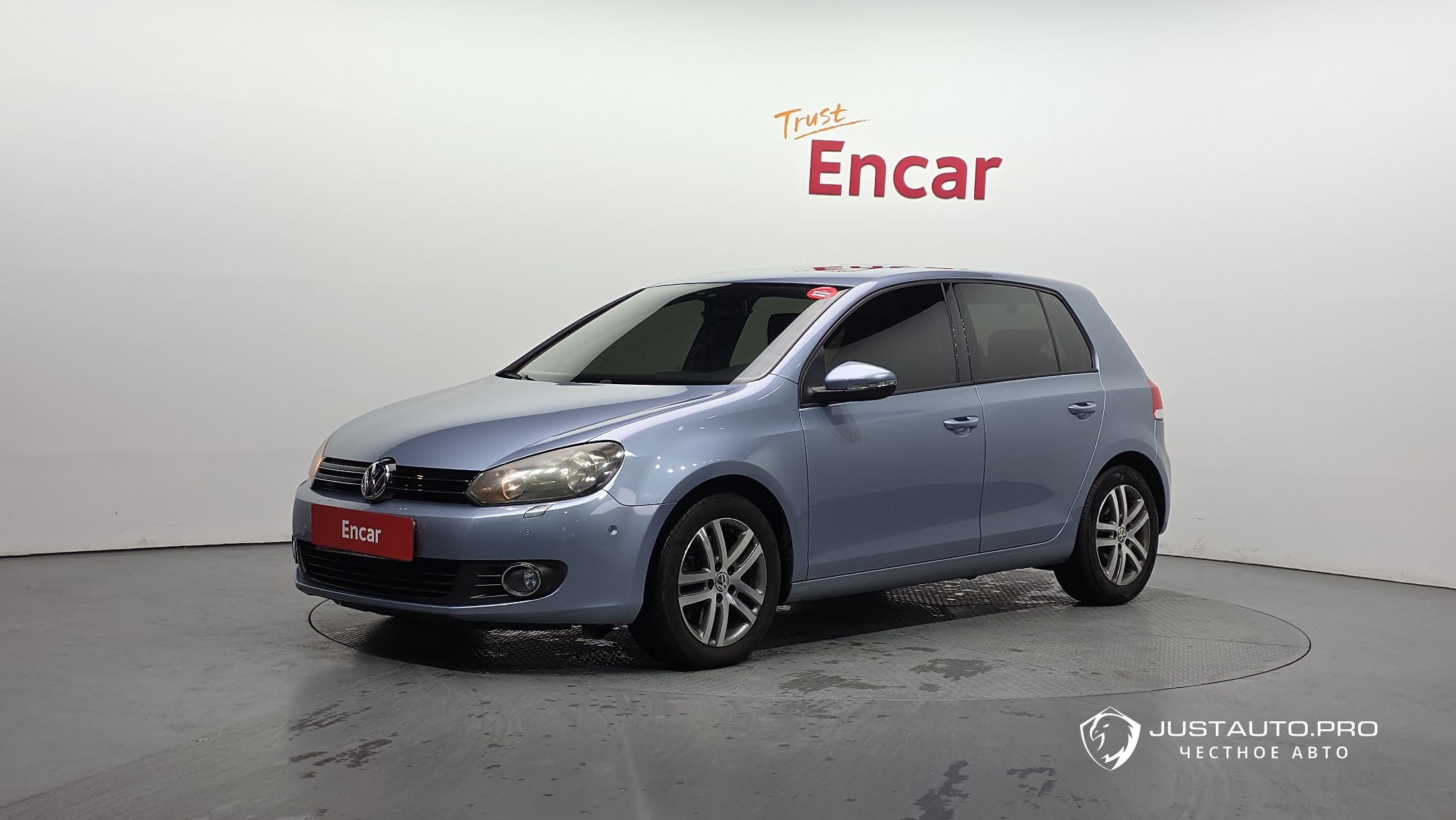 Автомобиль Volkswagen Golf