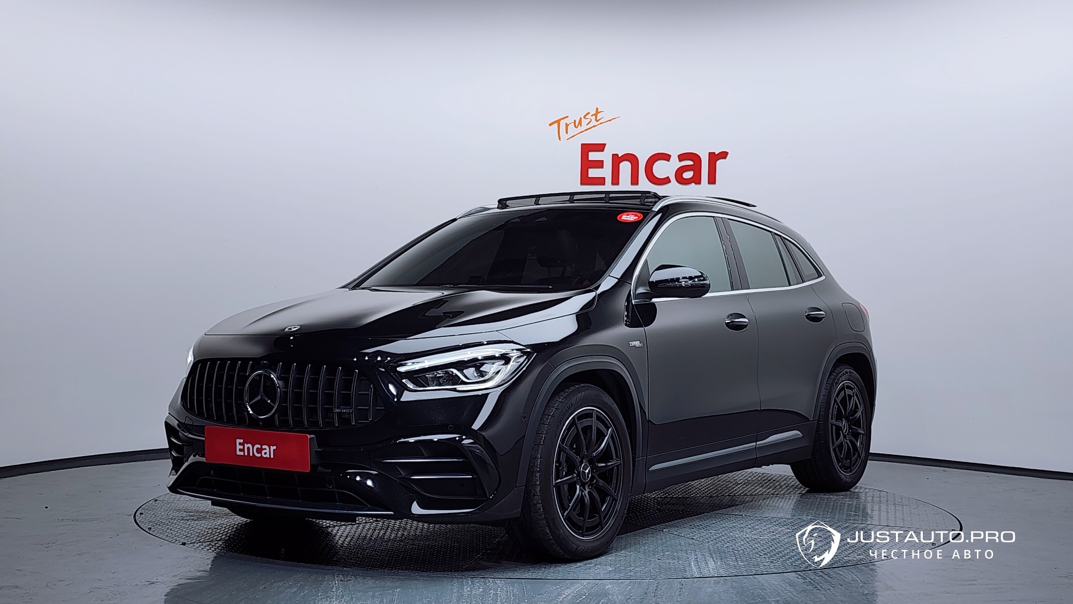 Автомобиль Mercedes-Benz GLA-Class