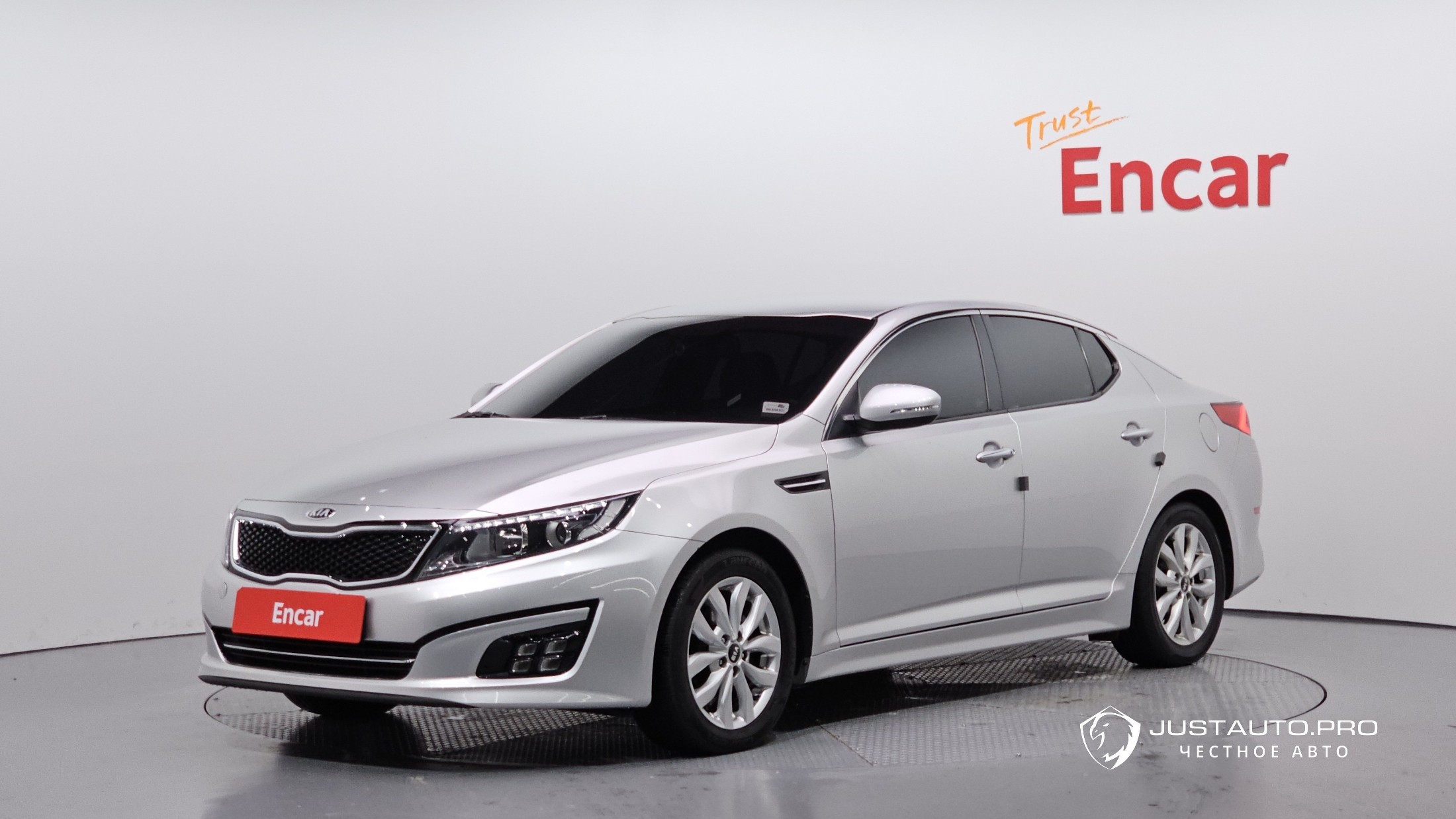 Автомобиль Kia K5