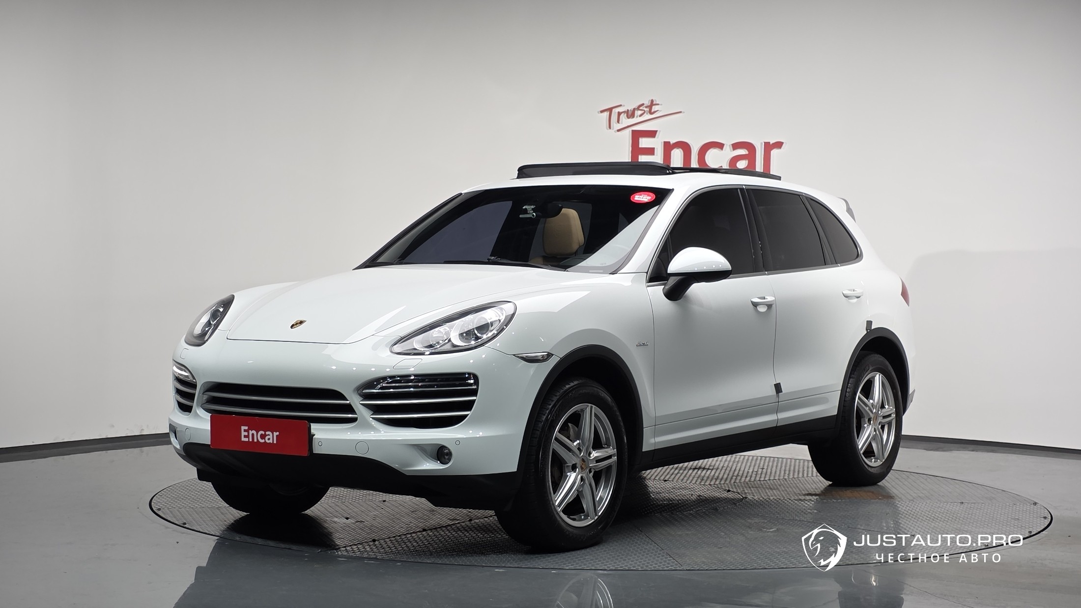 Автомобиль Porsche Cayenne
