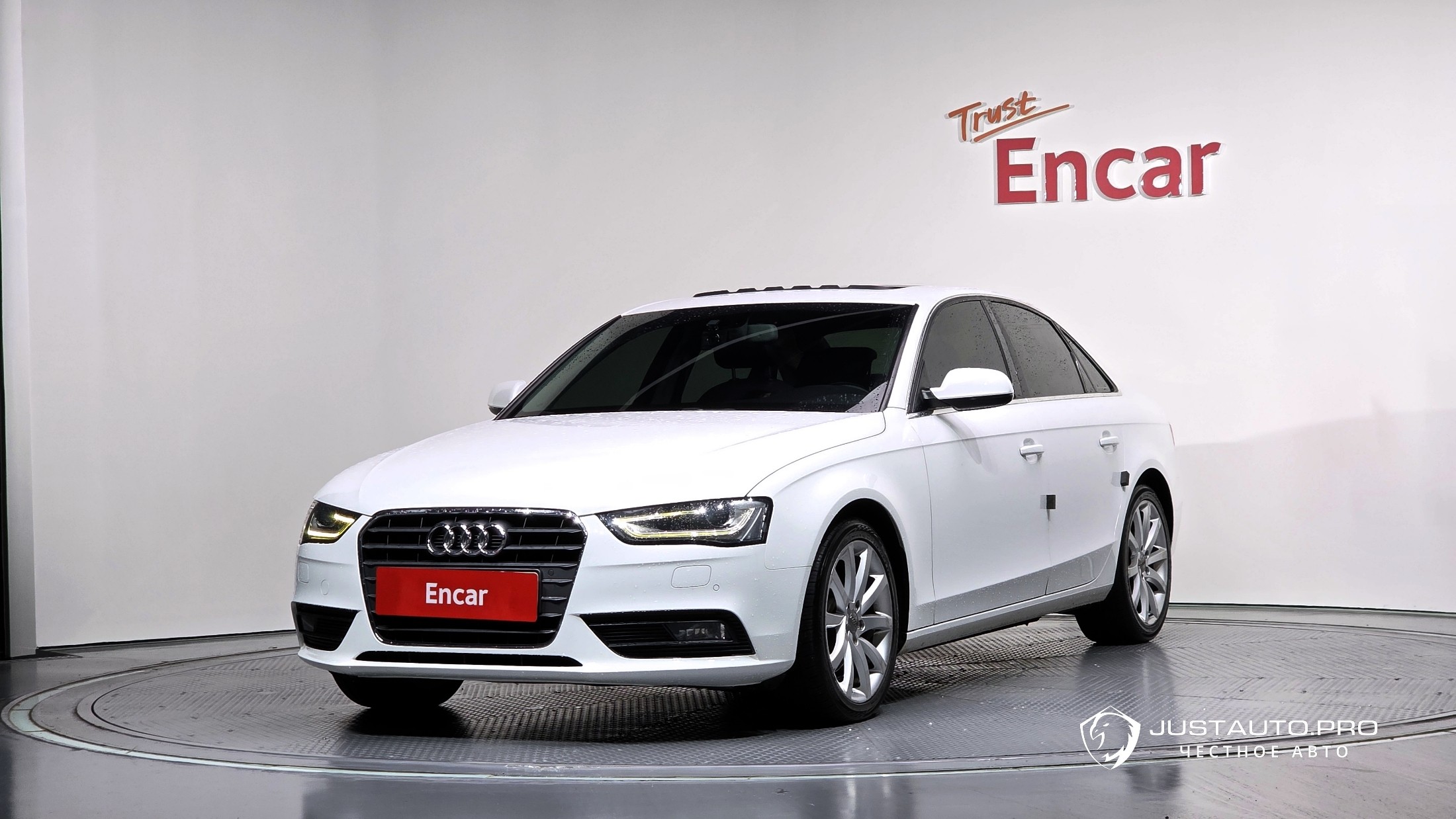 Автомобиль Audi A4