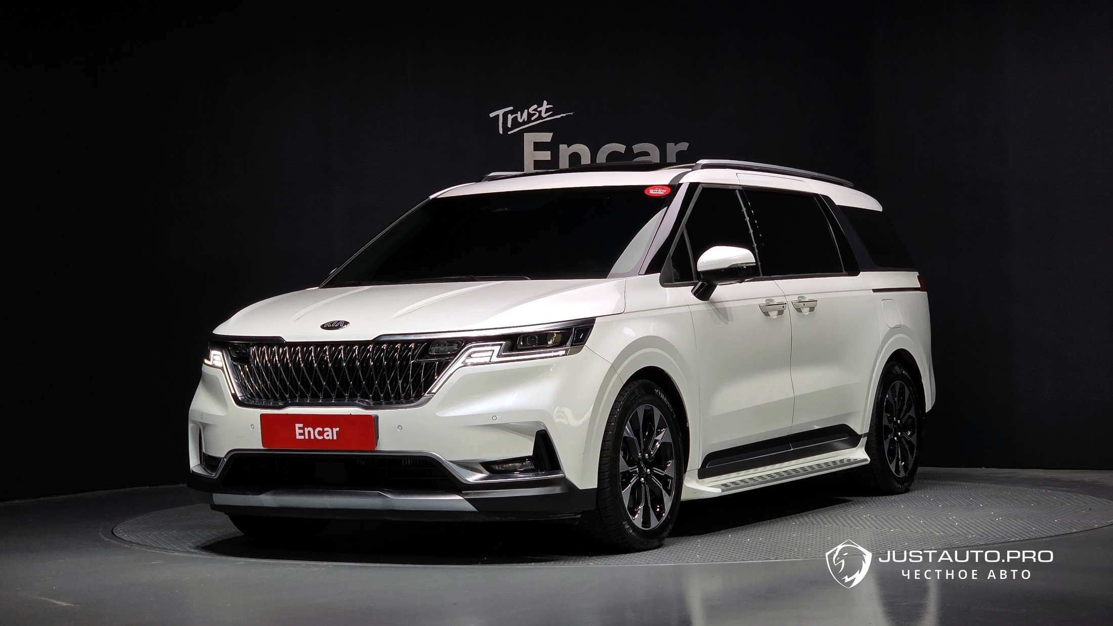 Автомобиль Kia Canival