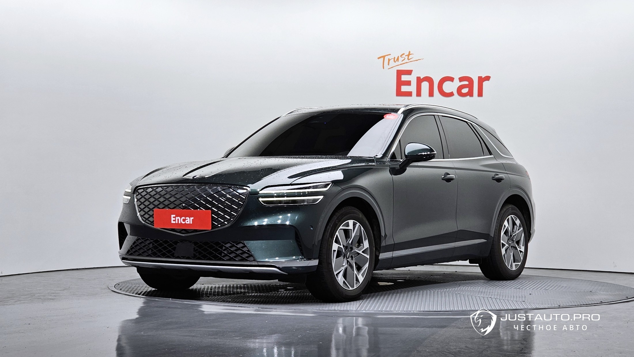 Автомобиль Genesis GV70