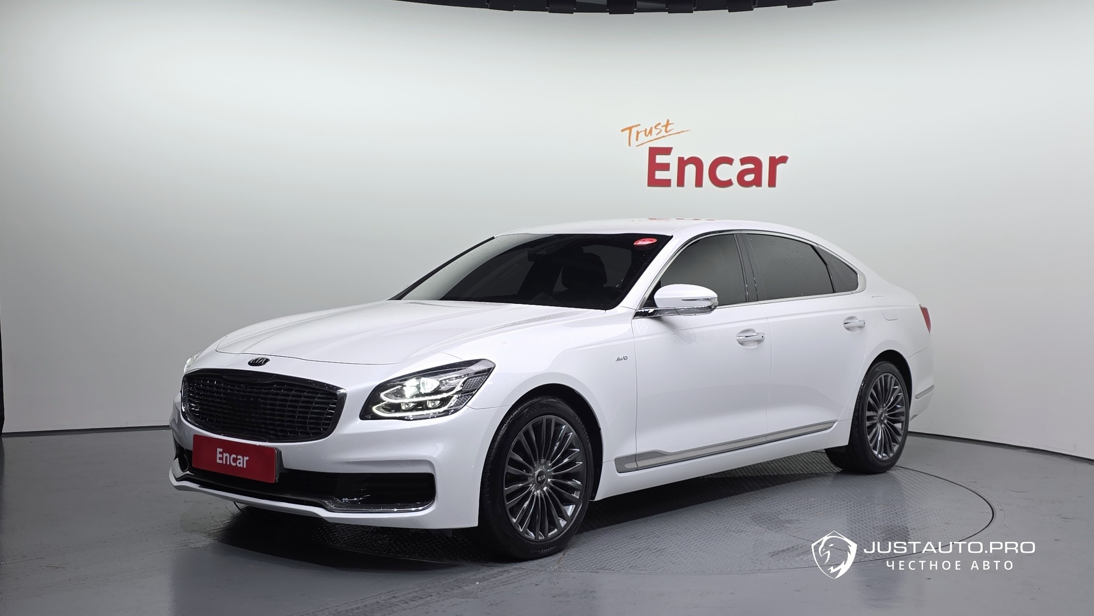 Автомобиль Kia K9