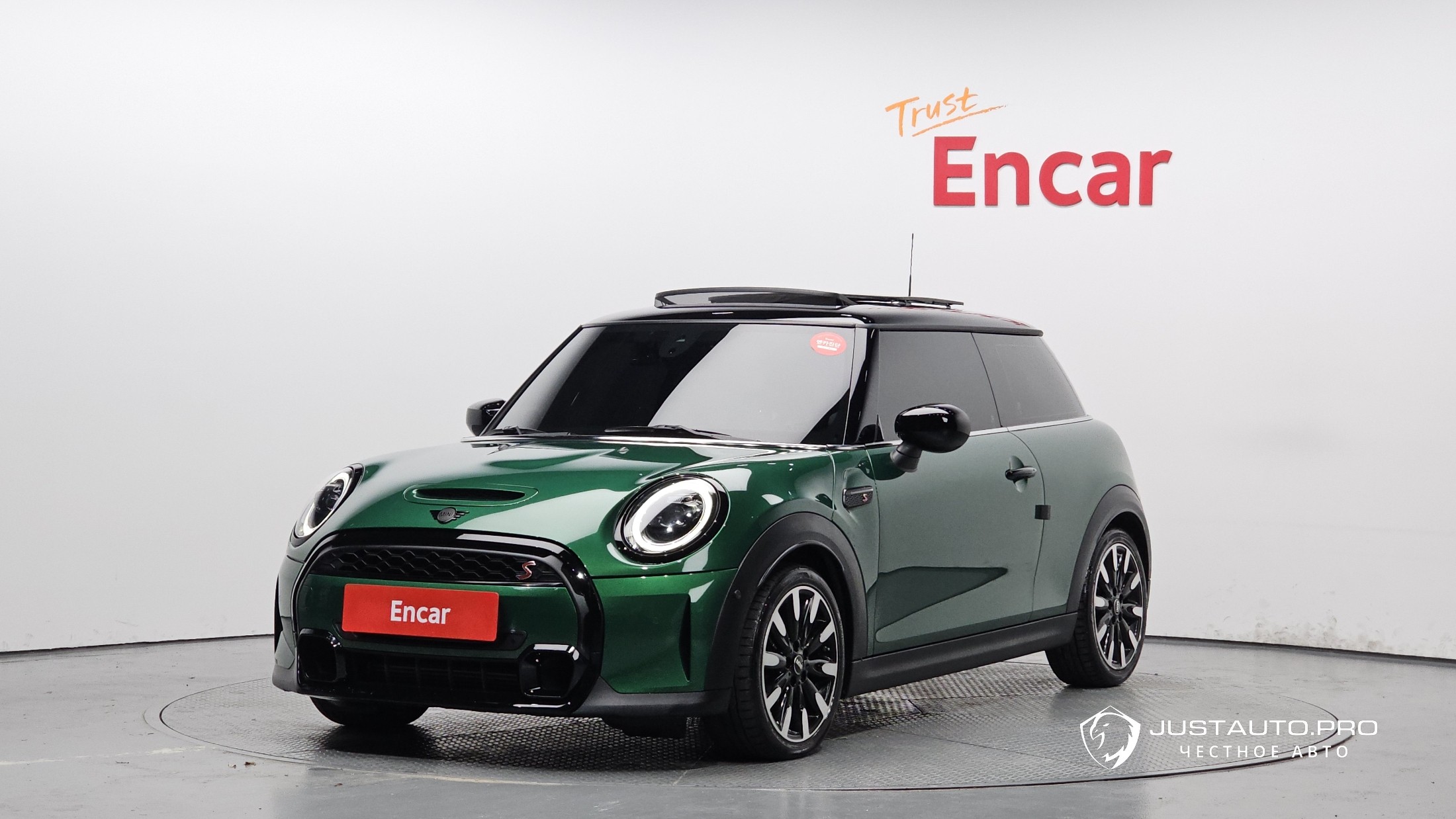 Автомобиль Mini Cooper