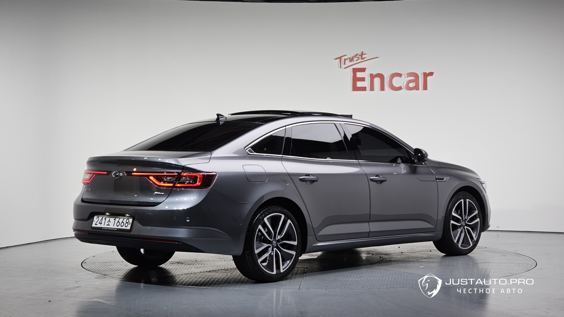 Автомобиль Renault-KoreaSamsung SM6