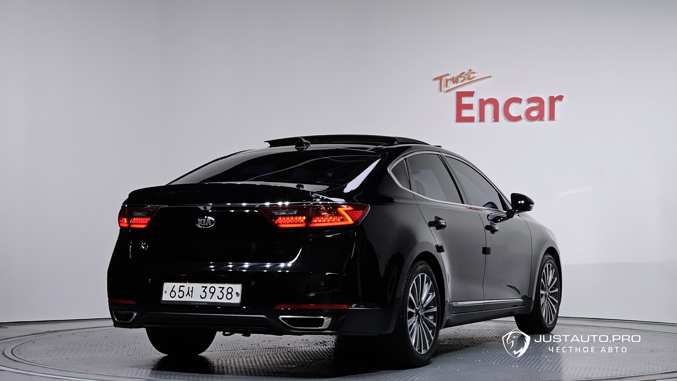 Автомобиль Kia K7