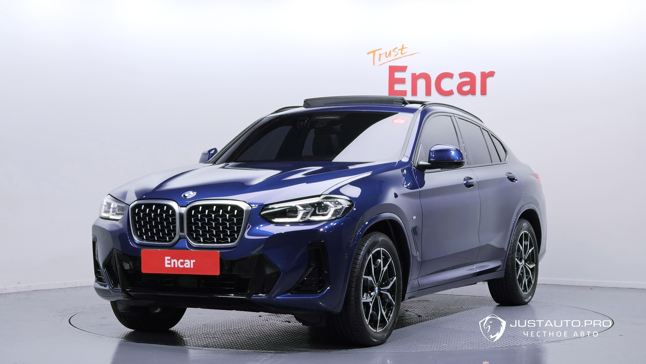 Автомобиль BMW X4