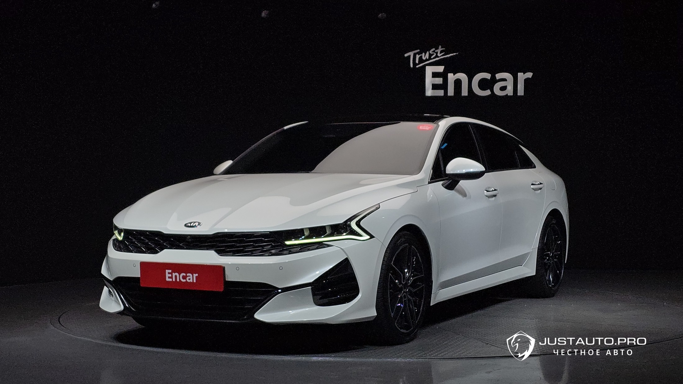 Автомобиль Kia K5