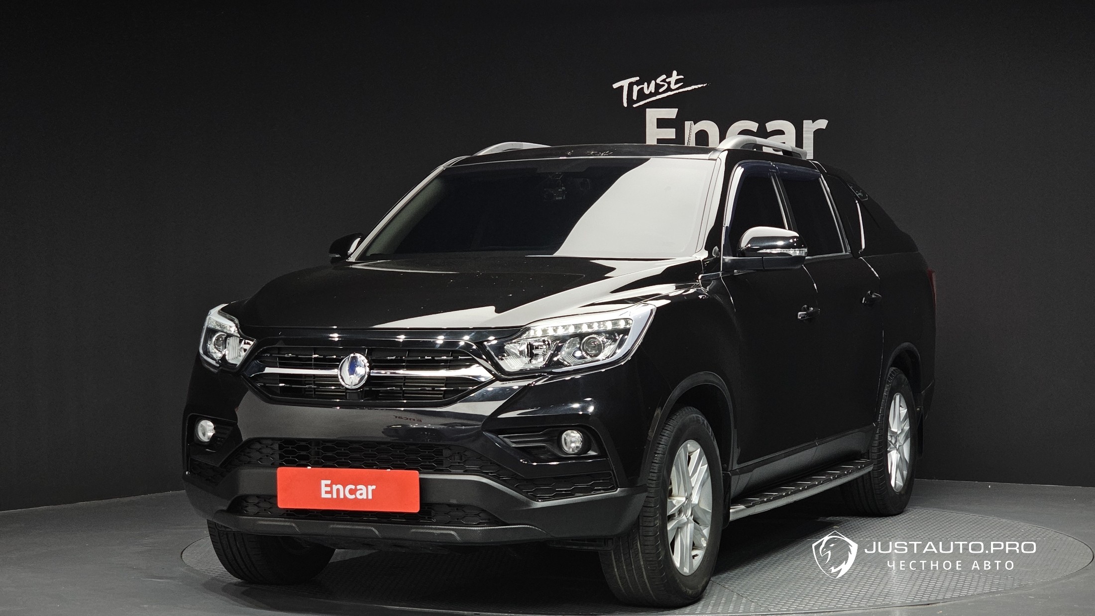 Автомобиль KG_Mobility_Ssangyong Rexton