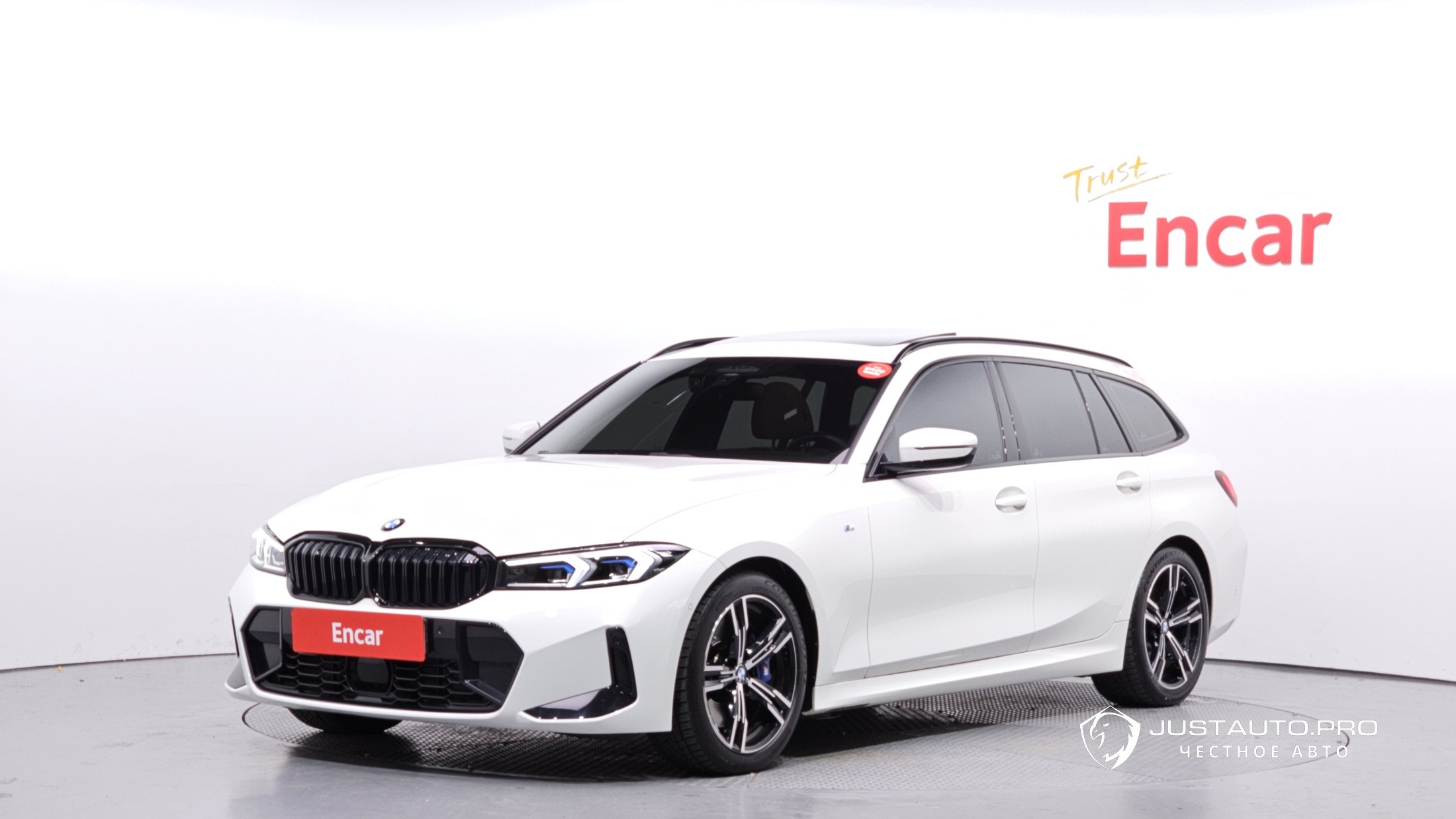 Автомобиль BMW 3-Series