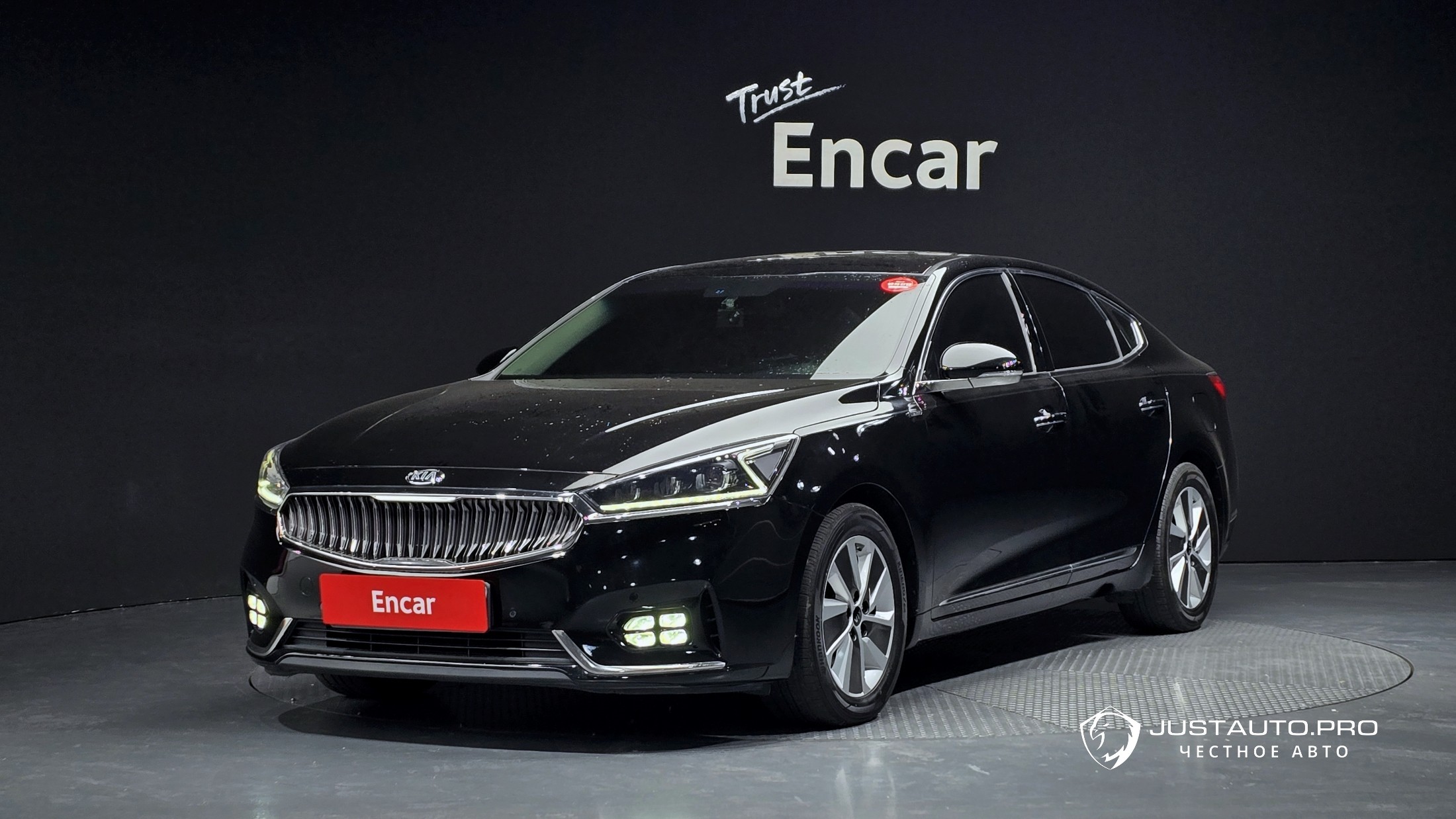 Автомобиль Kia K7