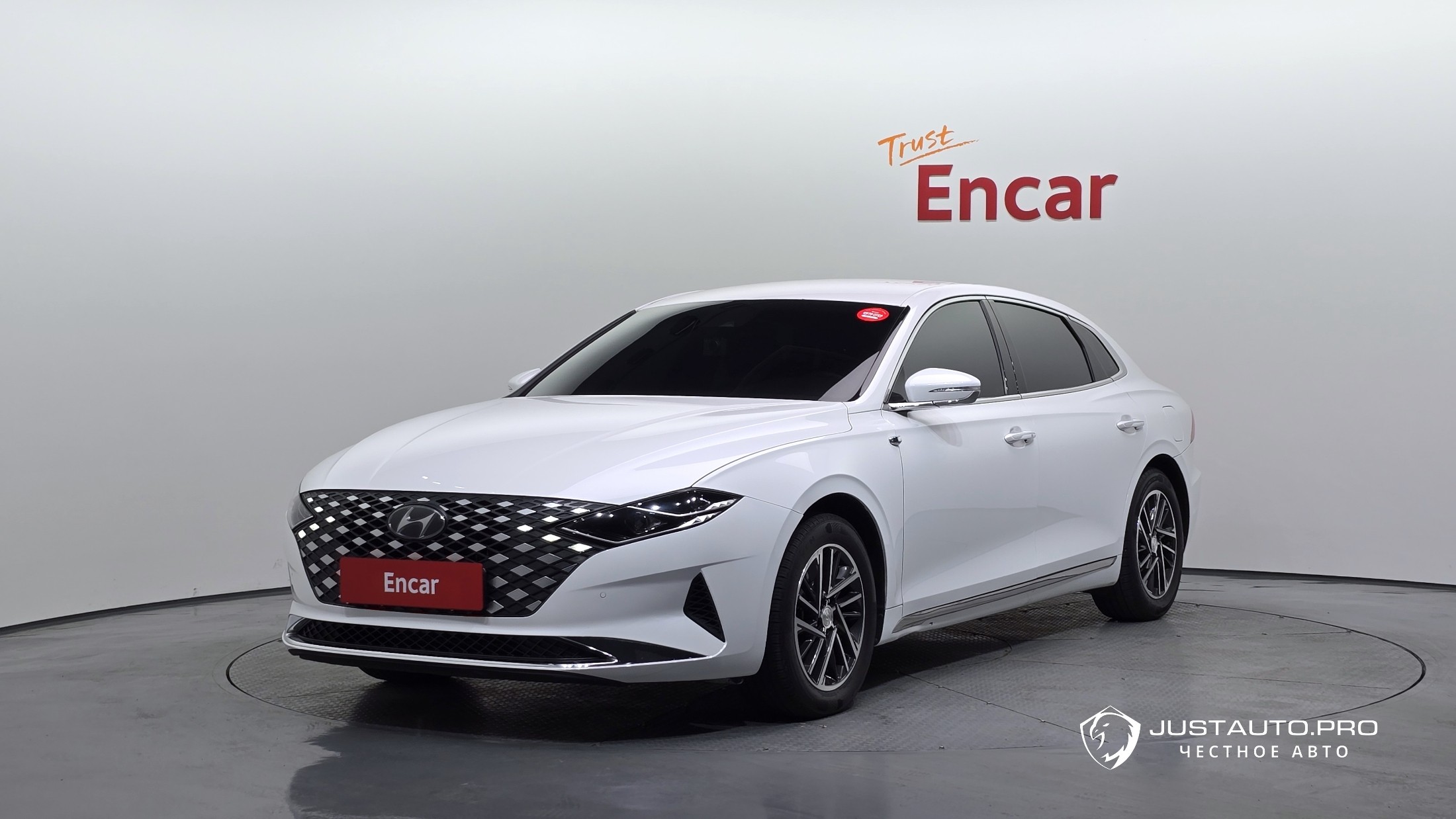 Автомобиль Hyundai Grandeur