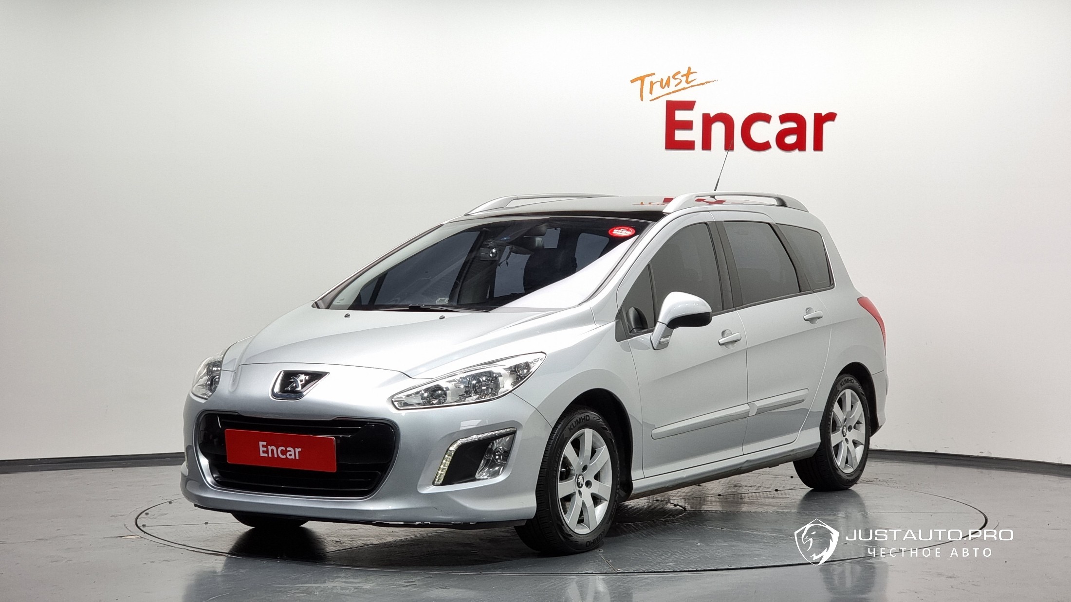 Автомобиль Peugeot 308