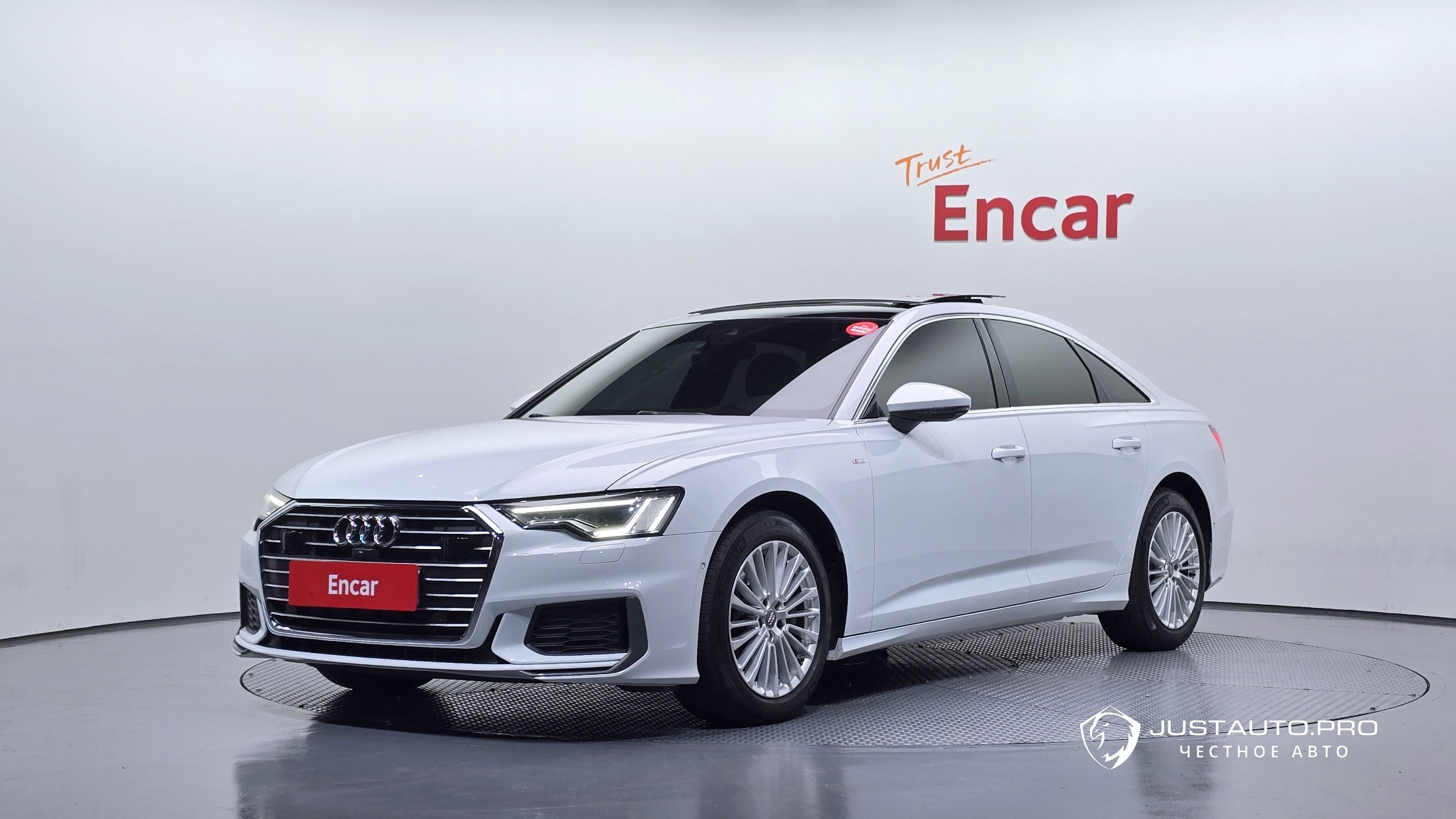 Автомобиль Audi A6