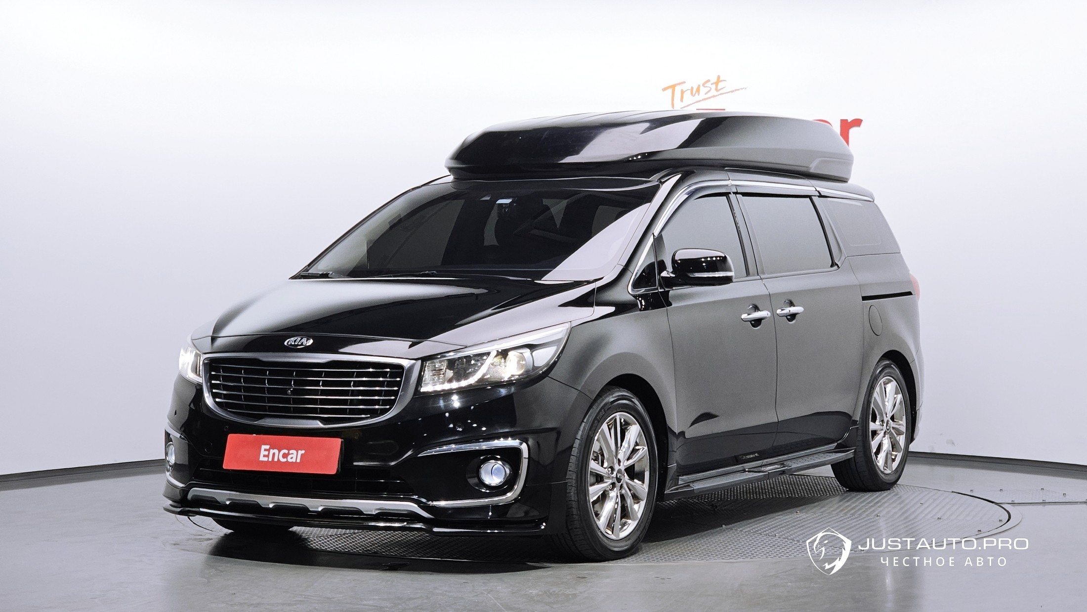 Автомобиль Kia Canival