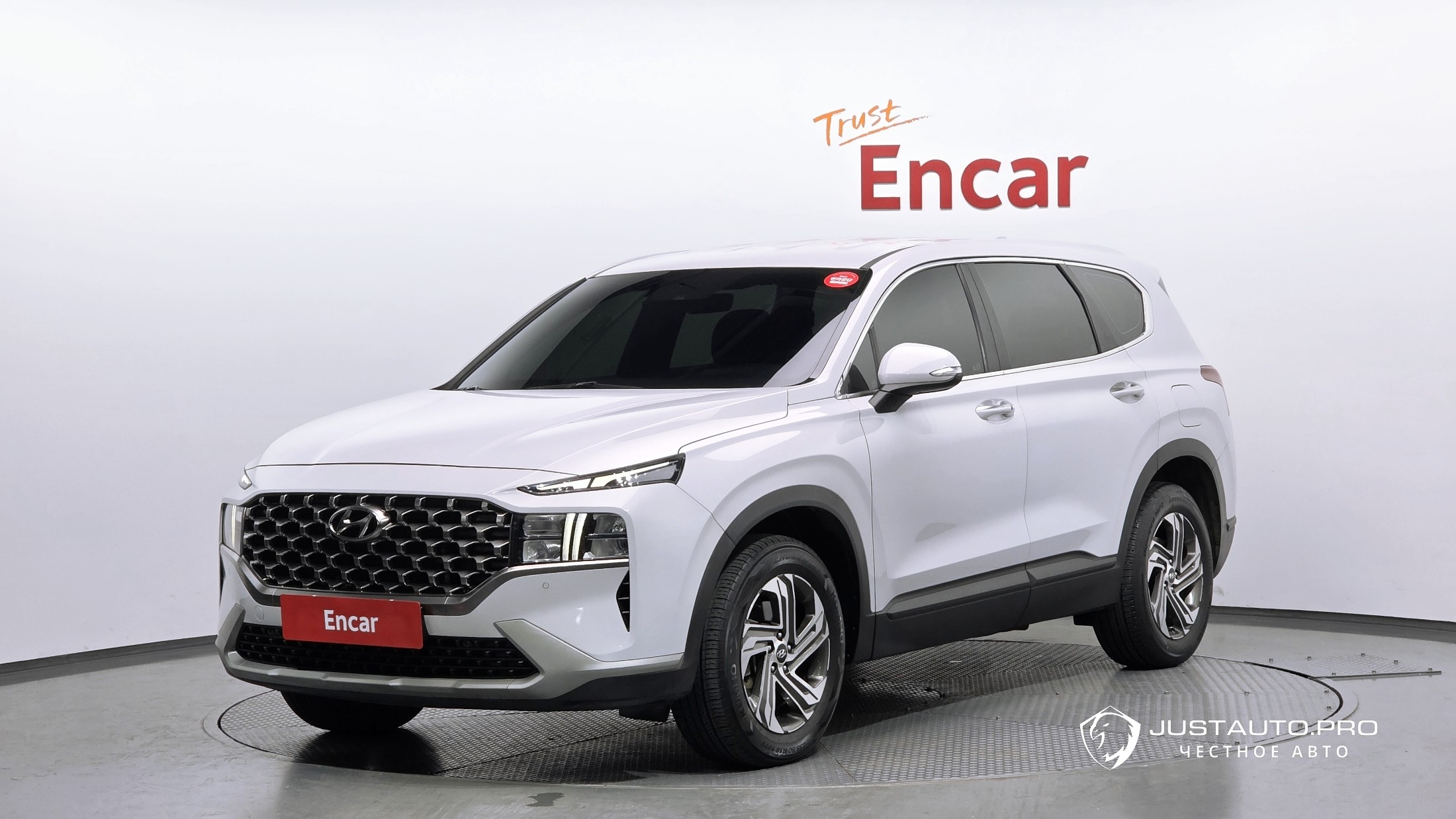 Автомобиль Hyundai Santafe