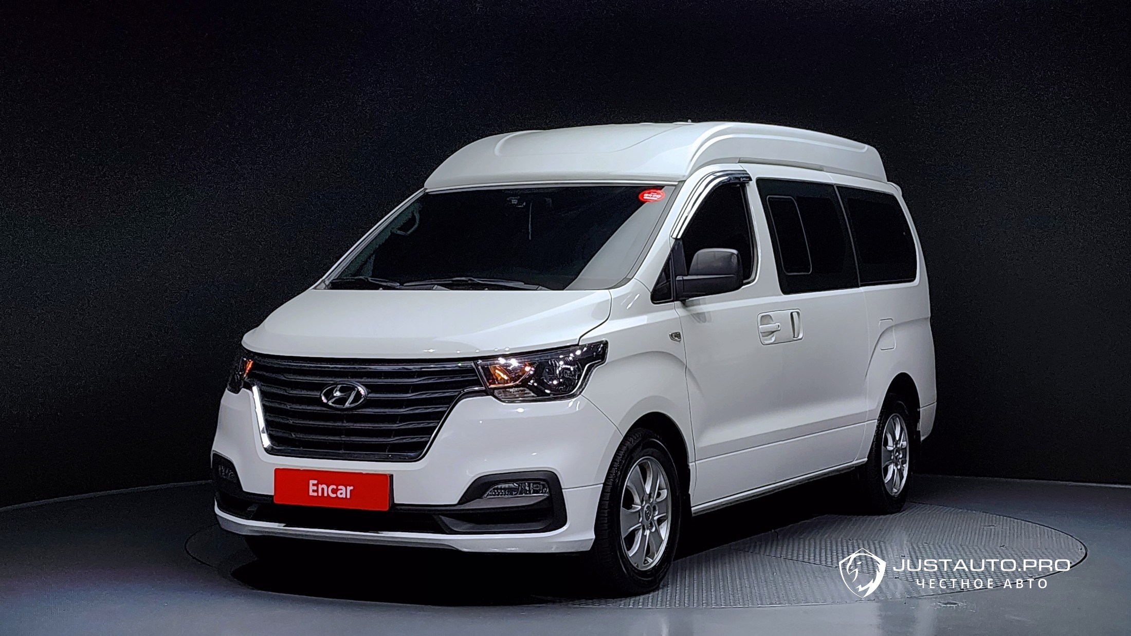 Автомобиль Hyundai Starex