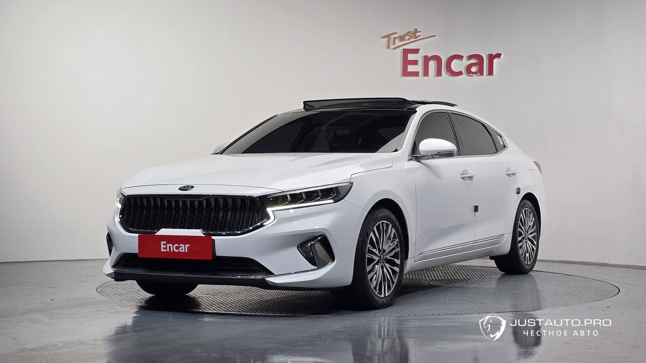 Автомобиль Kia K7