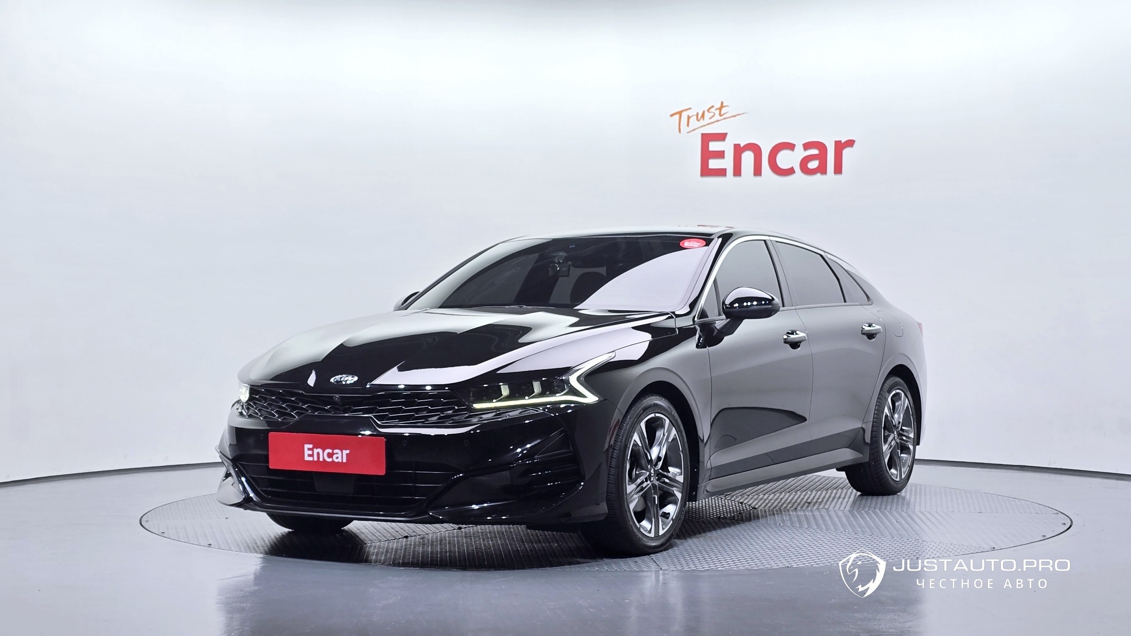 Автомобиль Kia K5