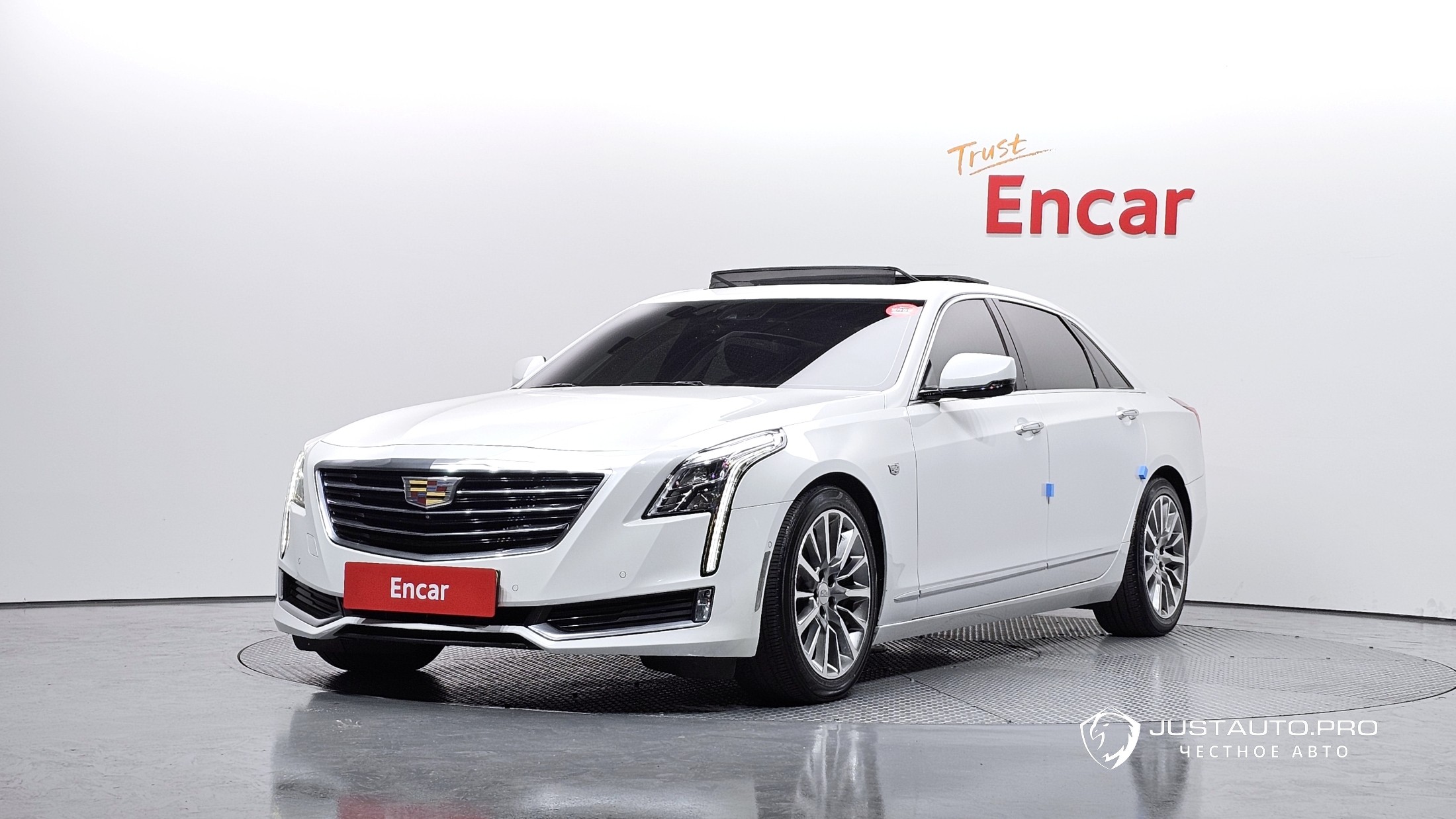 Автомобиль Cadillac CT6